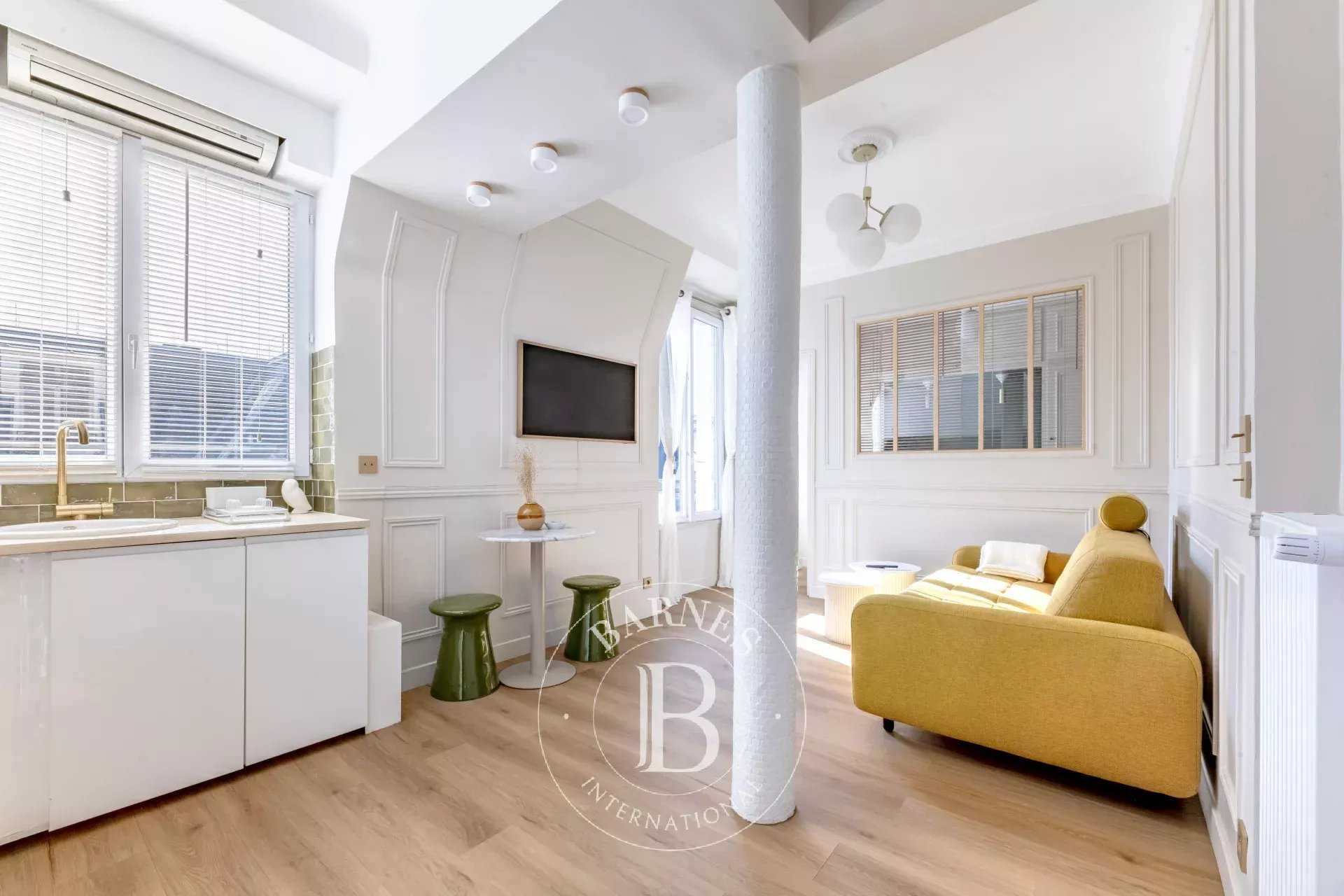 Apartment Paris 75008  -  ref 85734795 (picture 1)
