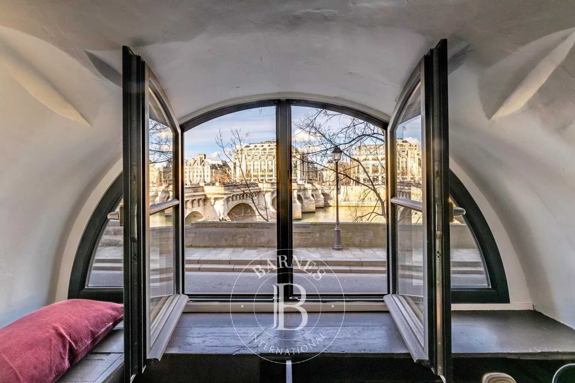 Appartement Paris 75001  -  ref 86721113 (picture 1)