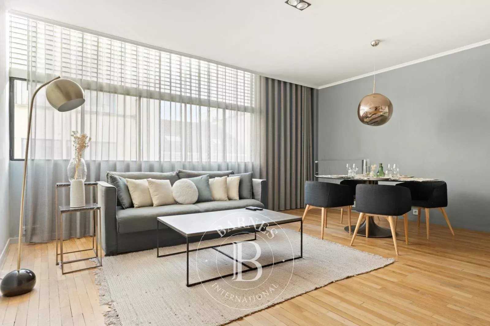 Appartement Paris 75008  -  ref 87088103 (picture 3)