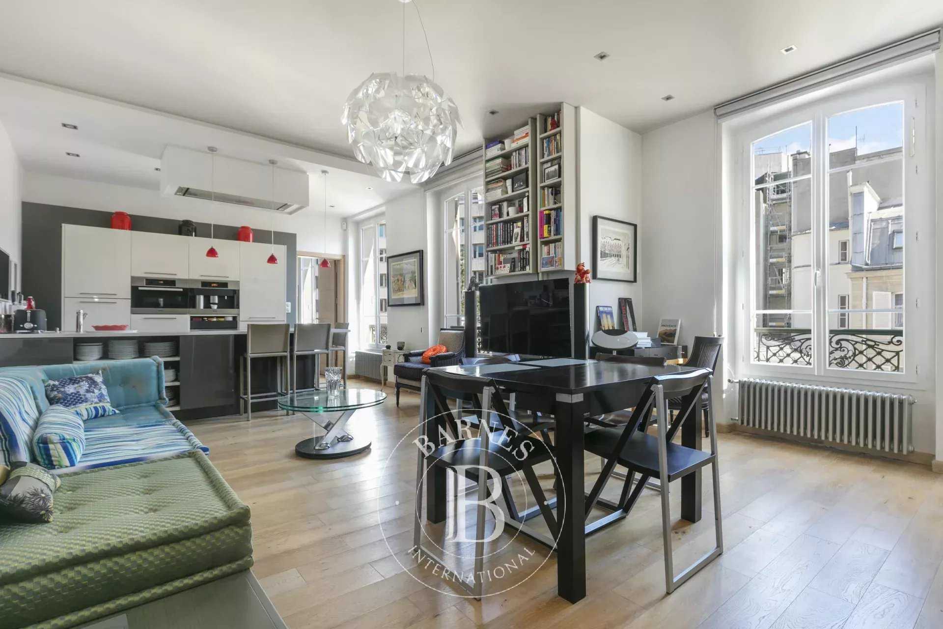 Appartement Paris 75008  -  ref 87004061 (picture 1)