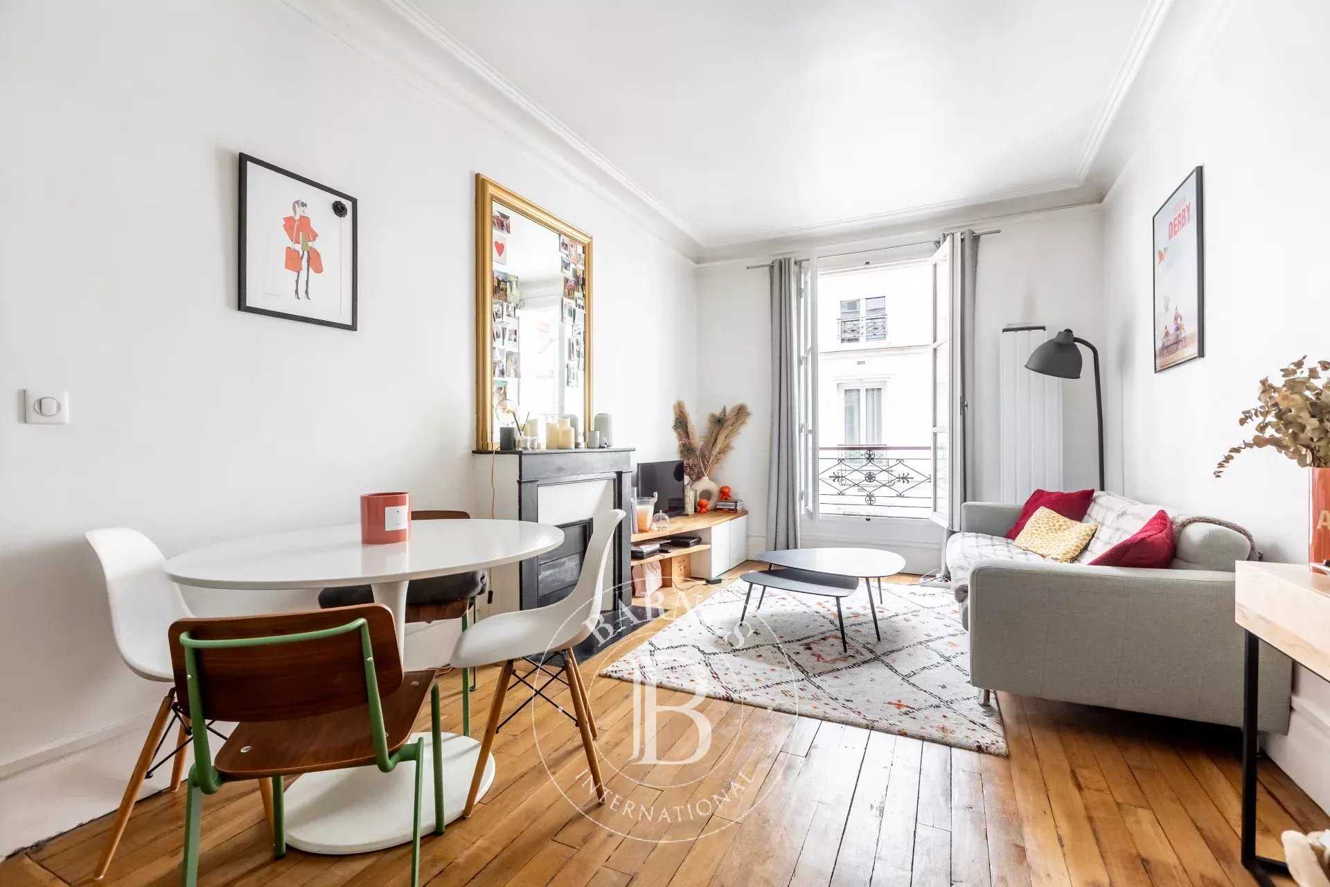 Apartment Paris 75008  -  ref 86227112 (picture 1)
