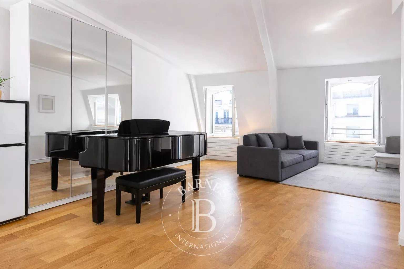 Appartement Paris 75008  -  ref 86831569 (picture 1)