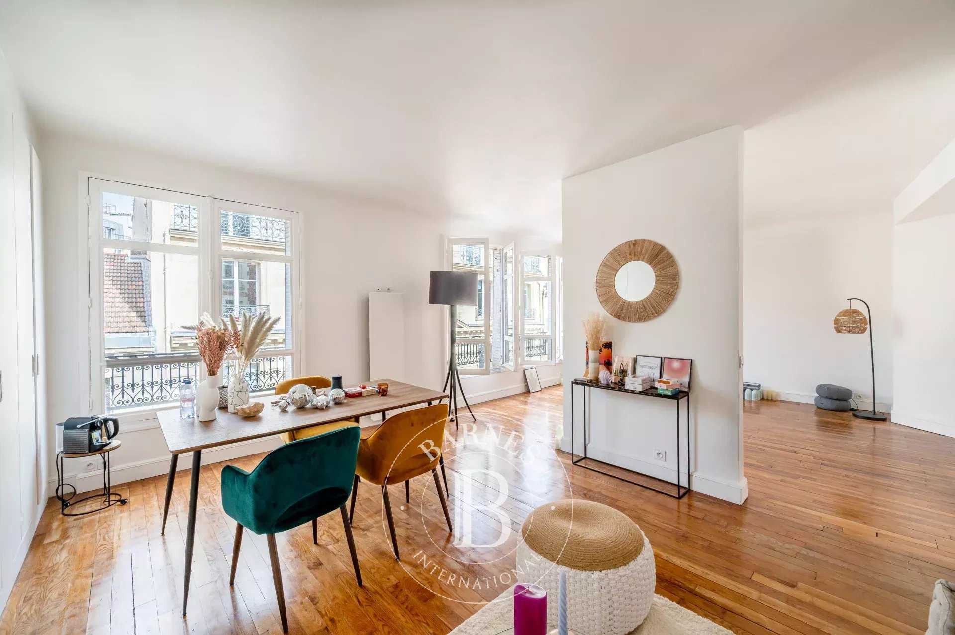 Appartement Paris 75008  -  ref 85724415 (picture 1)