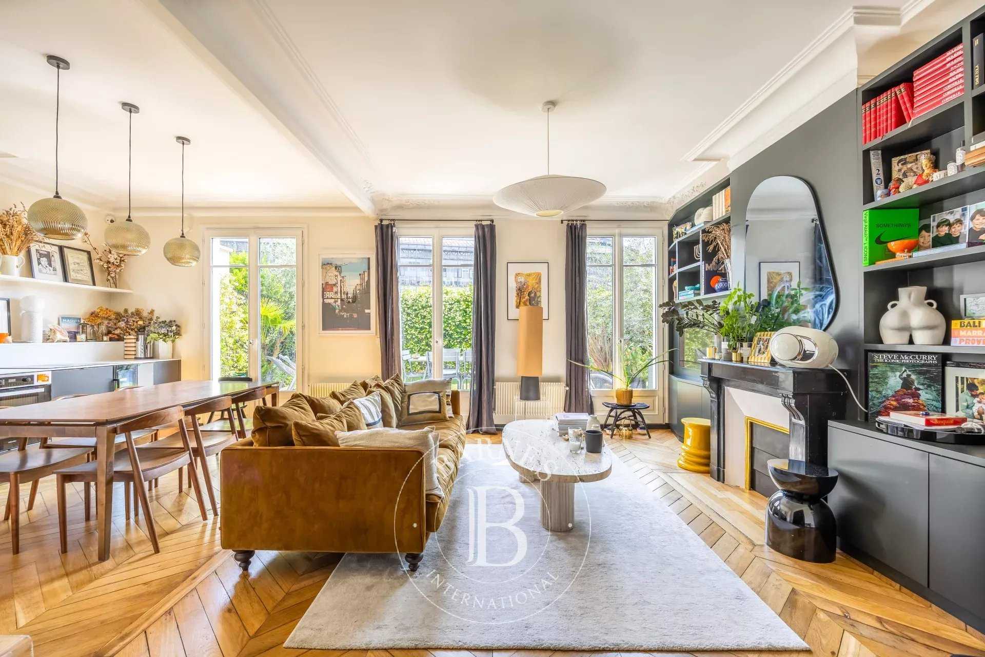 Apartment Paris 75008  -  ref 85991887 (picture 2)
