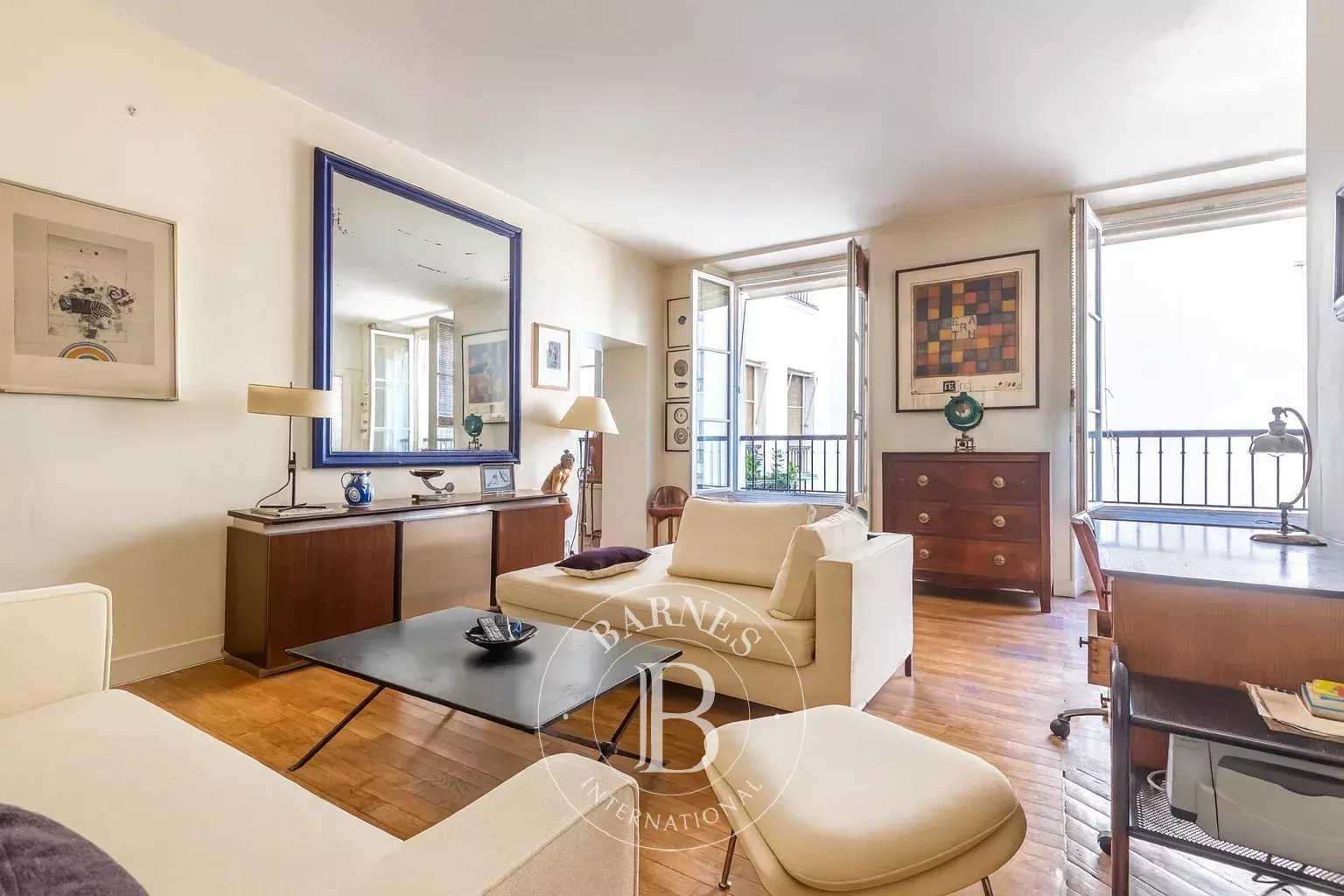 Apartment Paris 75001  -  ref 83274966 (picture 1)