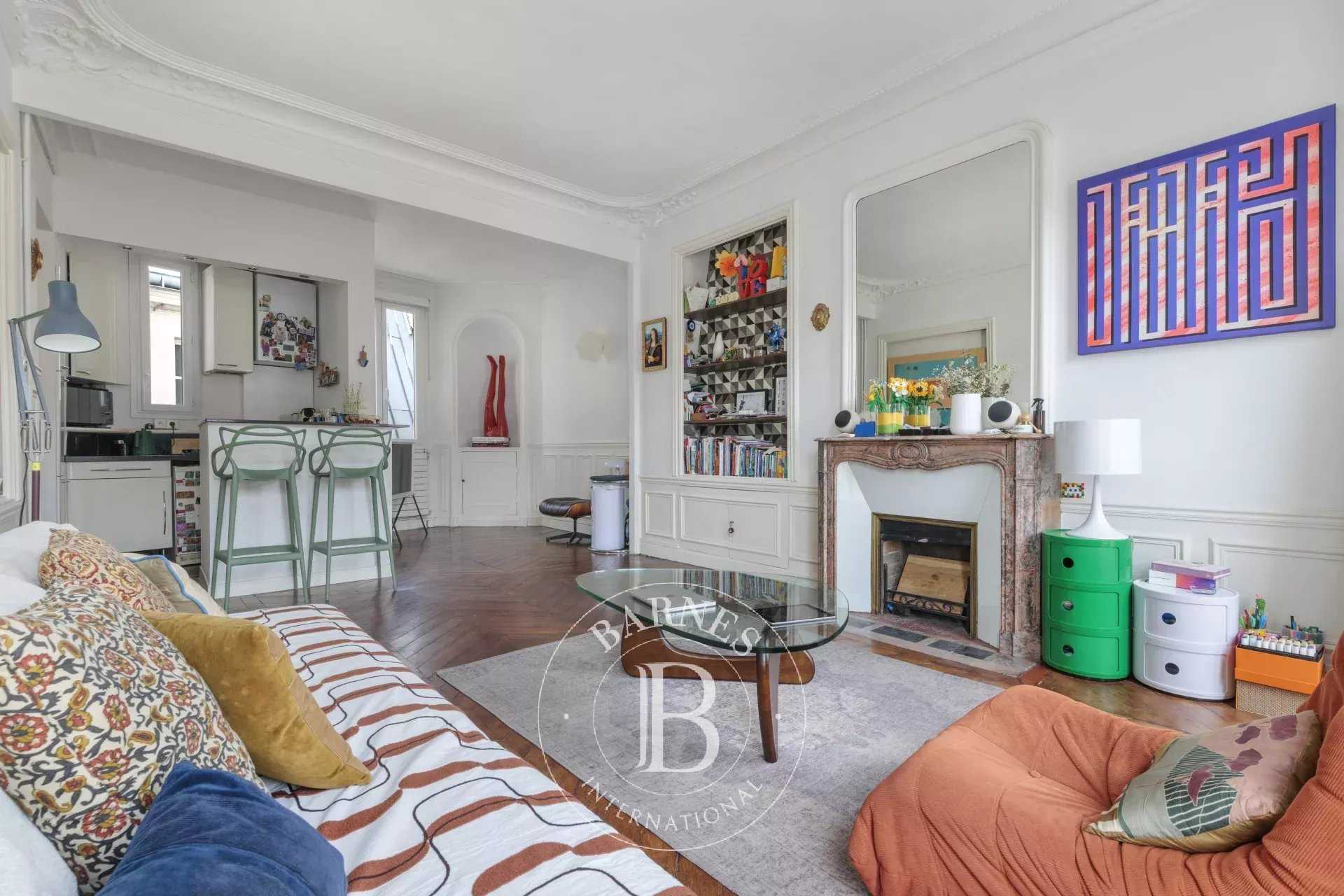 Apartment Paris 75008  -  ref 87165439 (picture 3)
