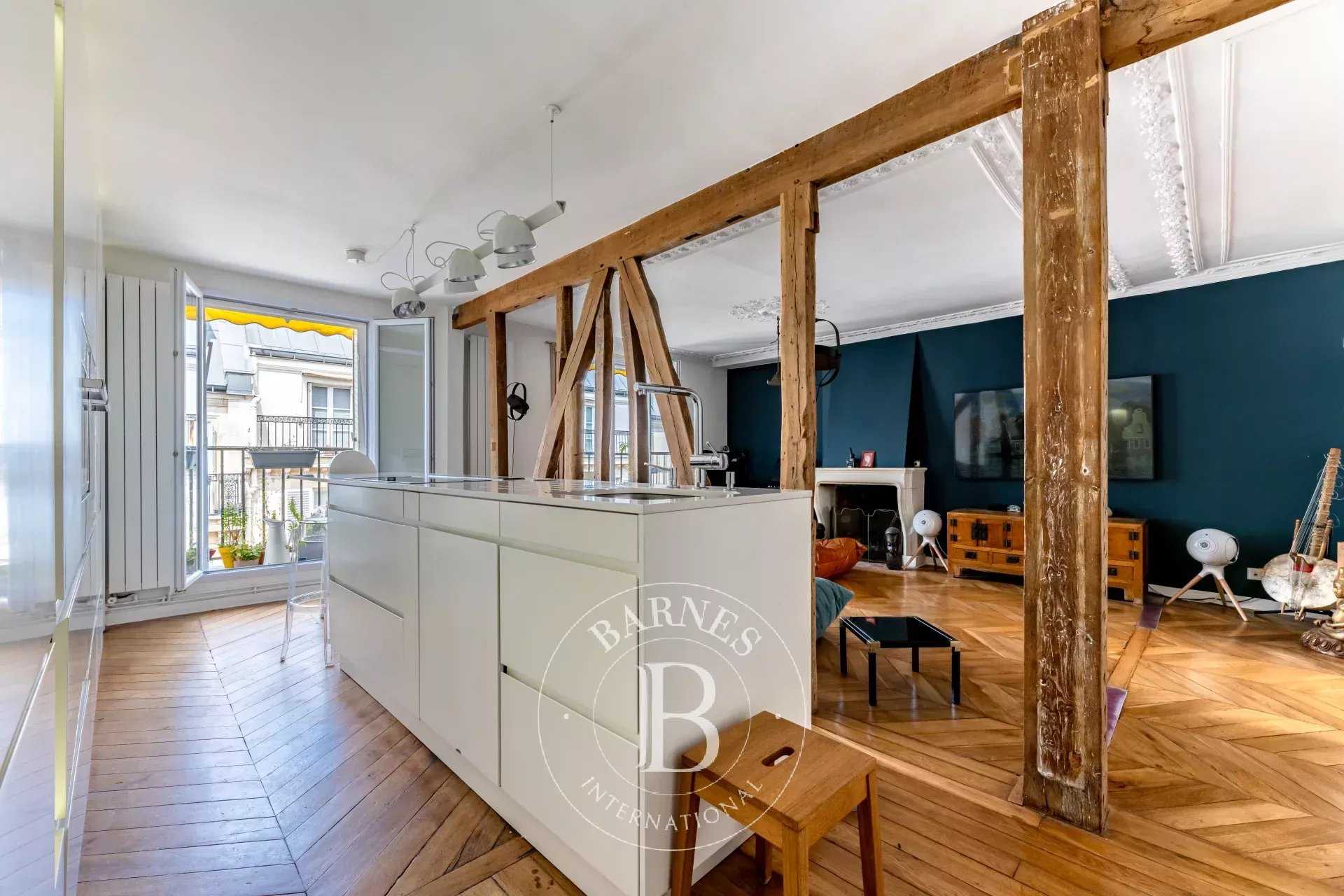 Apartment Paris 75008  -  ref 85975944 (picture 2)