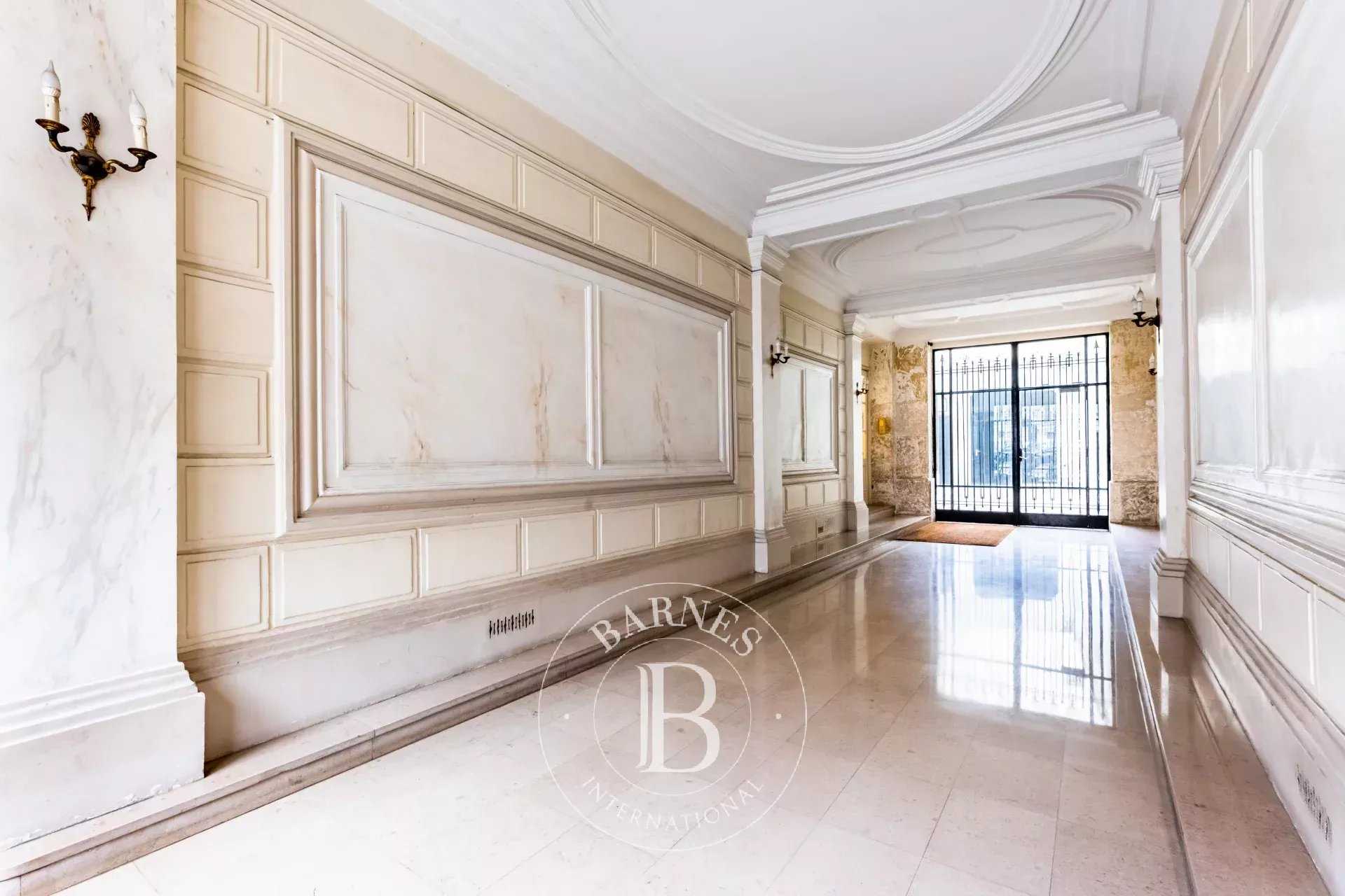 Apartment Paris 75008  -  ref 85901334 (picture 1)