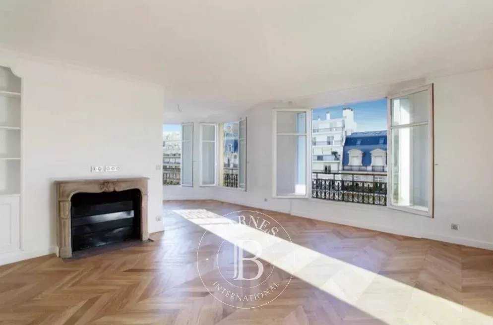 Appartement Paris 75008  -  ref 85302405 (picture 1)