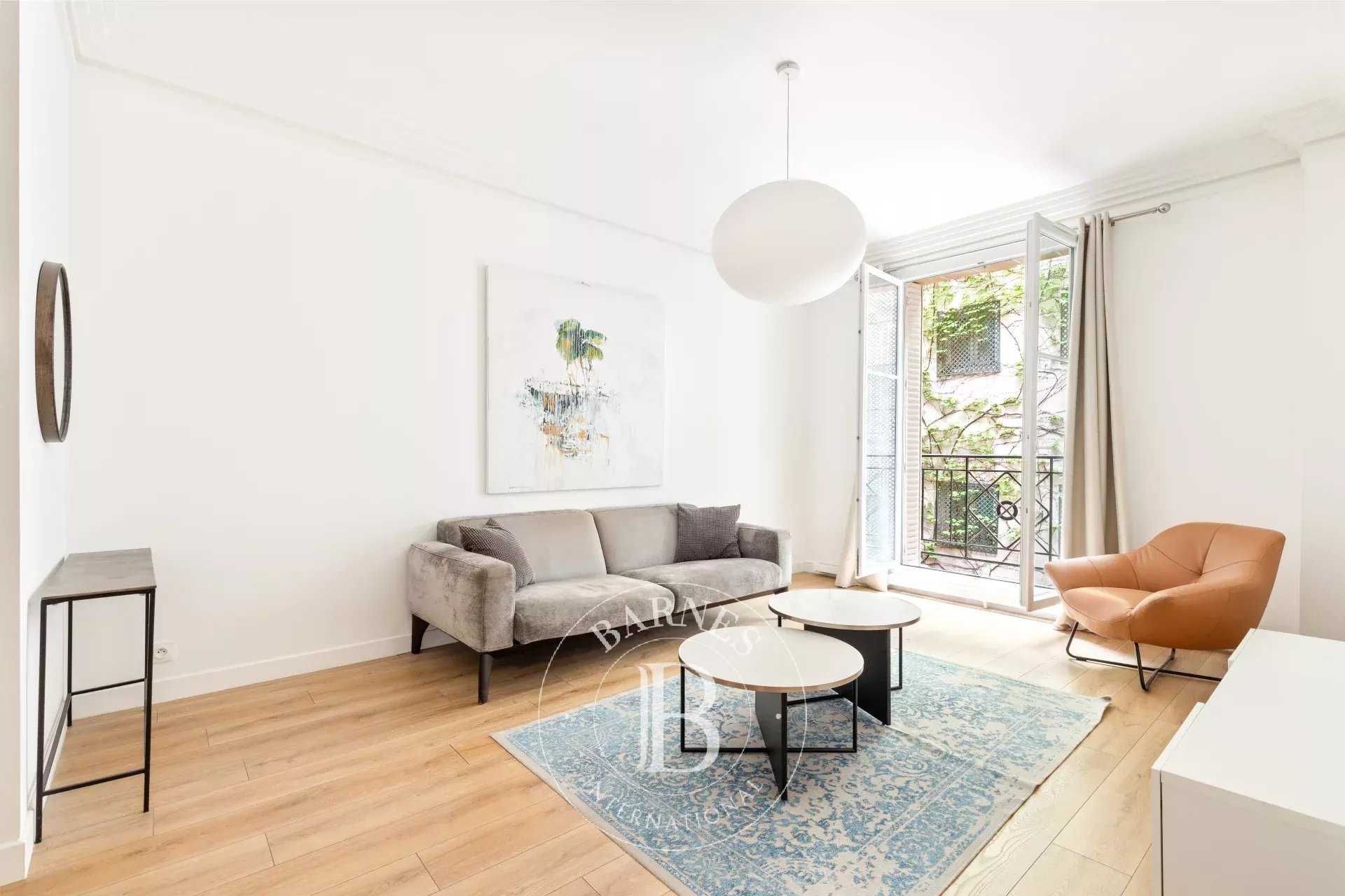 Appartement Paris 75008  -  ref 85860622 (picture 1)