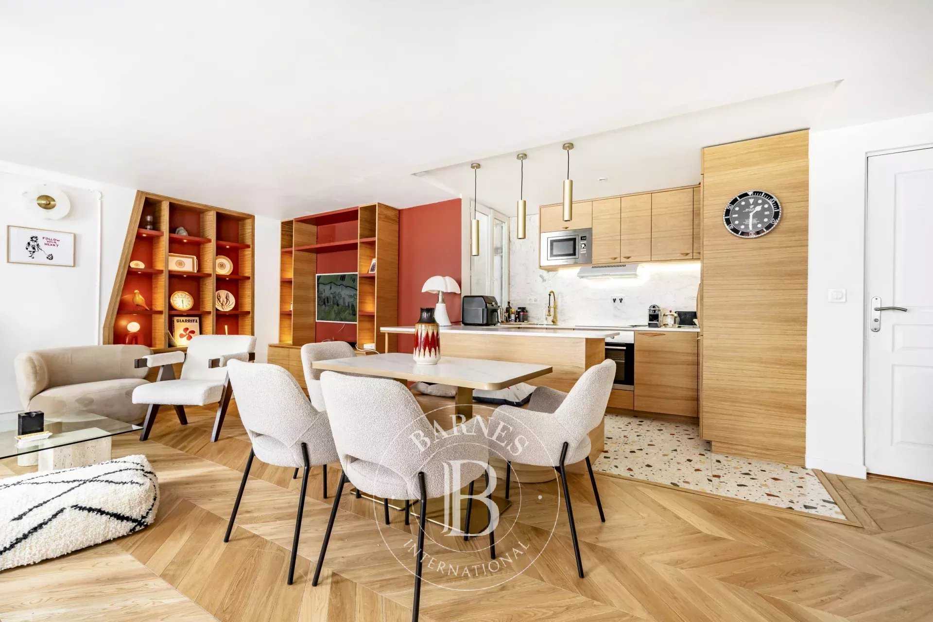 Appartement Paris 75008  -  ref 85839699 (picture 3)