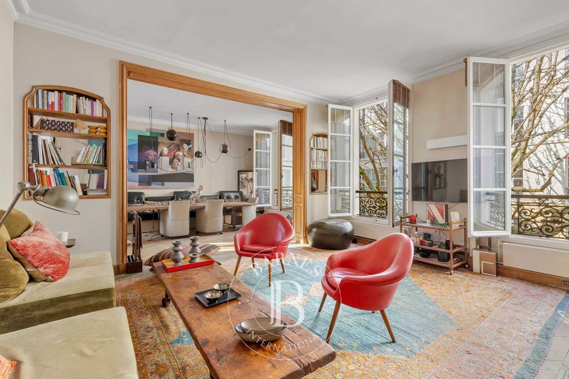 Appartement Paris 75008  -  ref 85647785 (picture 1)