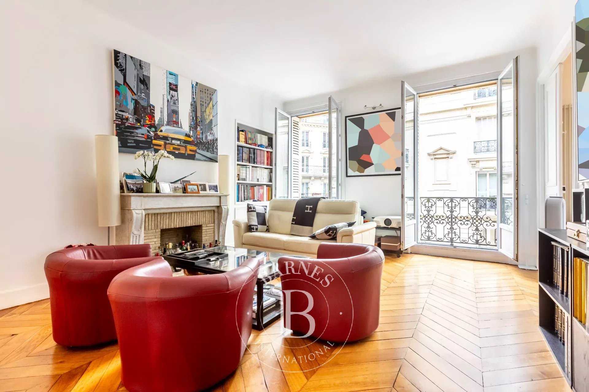 Apartment Paris 75008  -  ref 86471328 (picture 1)