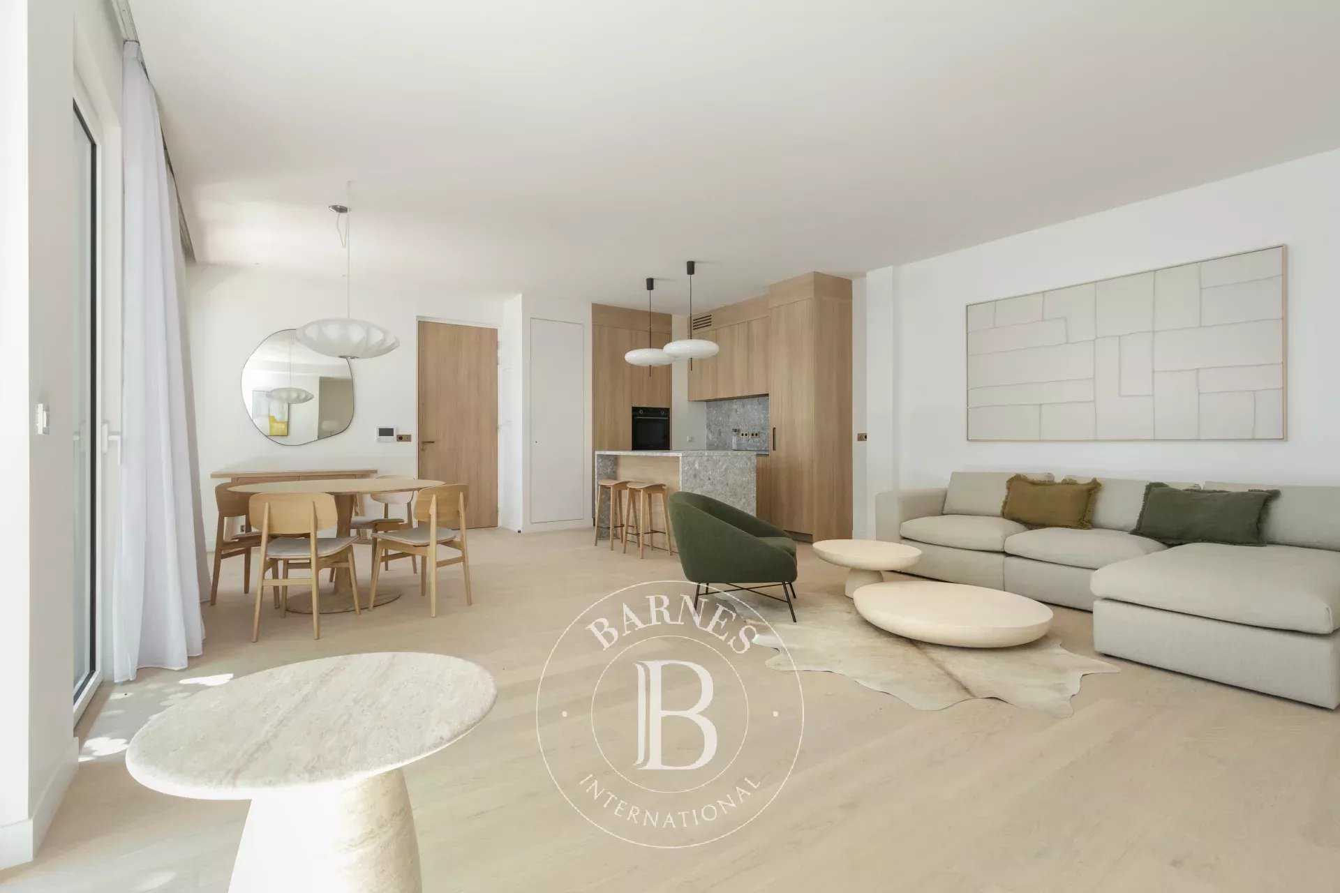Piso Paris 75008  -  ref 85905650 (picture 1)