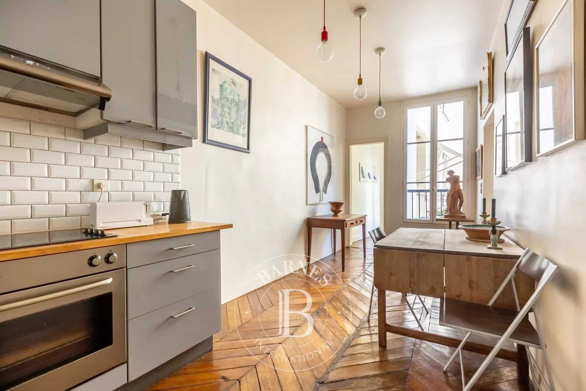 Appartement Paris 75001  -  ref 83274966 (picture 3)