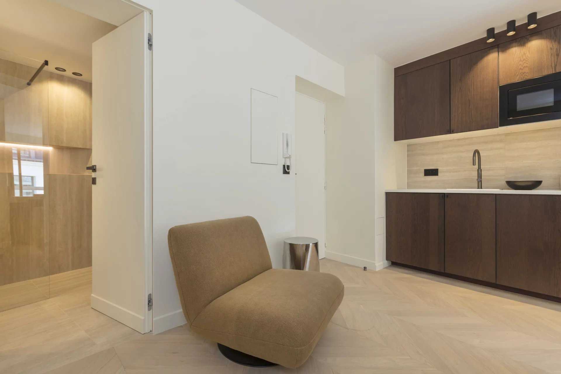 Piso Paris 75008  -  ref 85899643 (picture 1)
