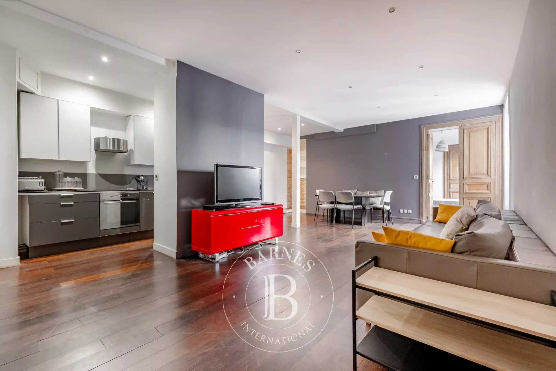 Appartement Paris 75008  -  ref 85767621 (picture 1)