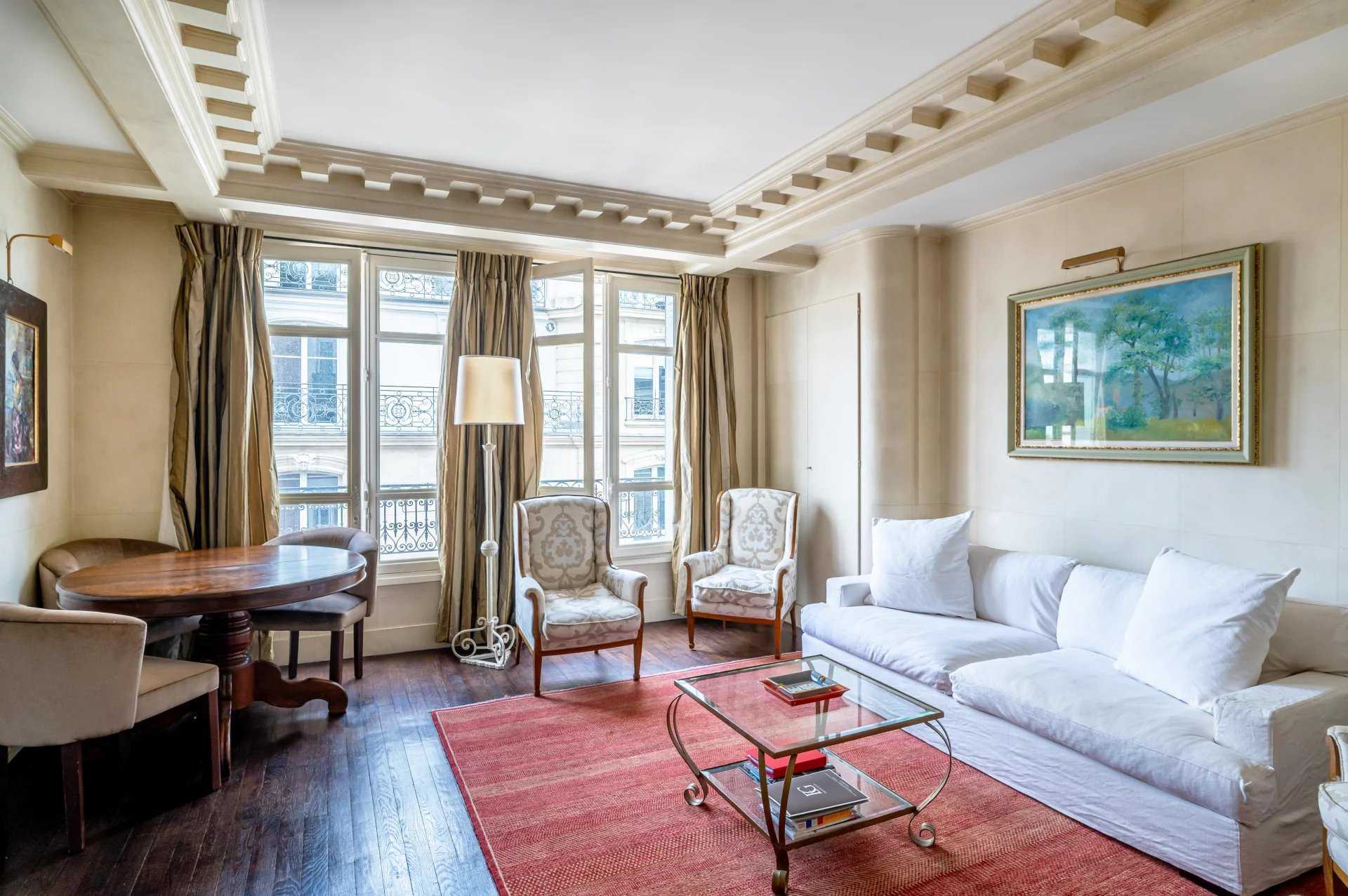 Apartment Paris 75008  -  ref 85757090 (picture 1)