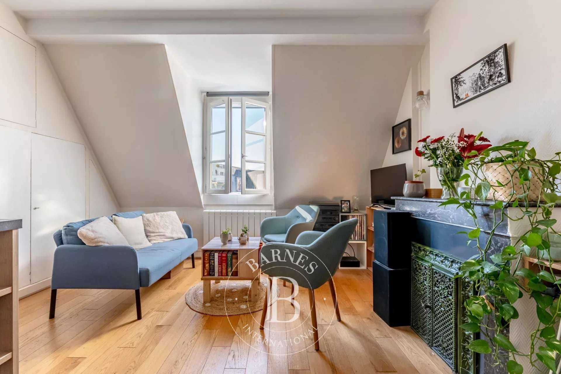 Appartement Paris 75008  -  ref 86843279 (picture 2)