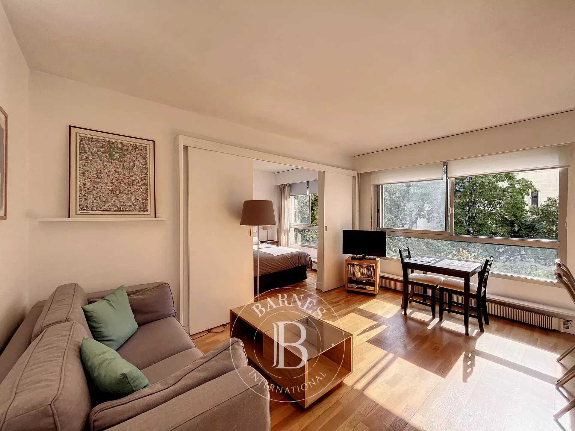 Appartement Paris 75008  -  ref 86921461 (picture 1)