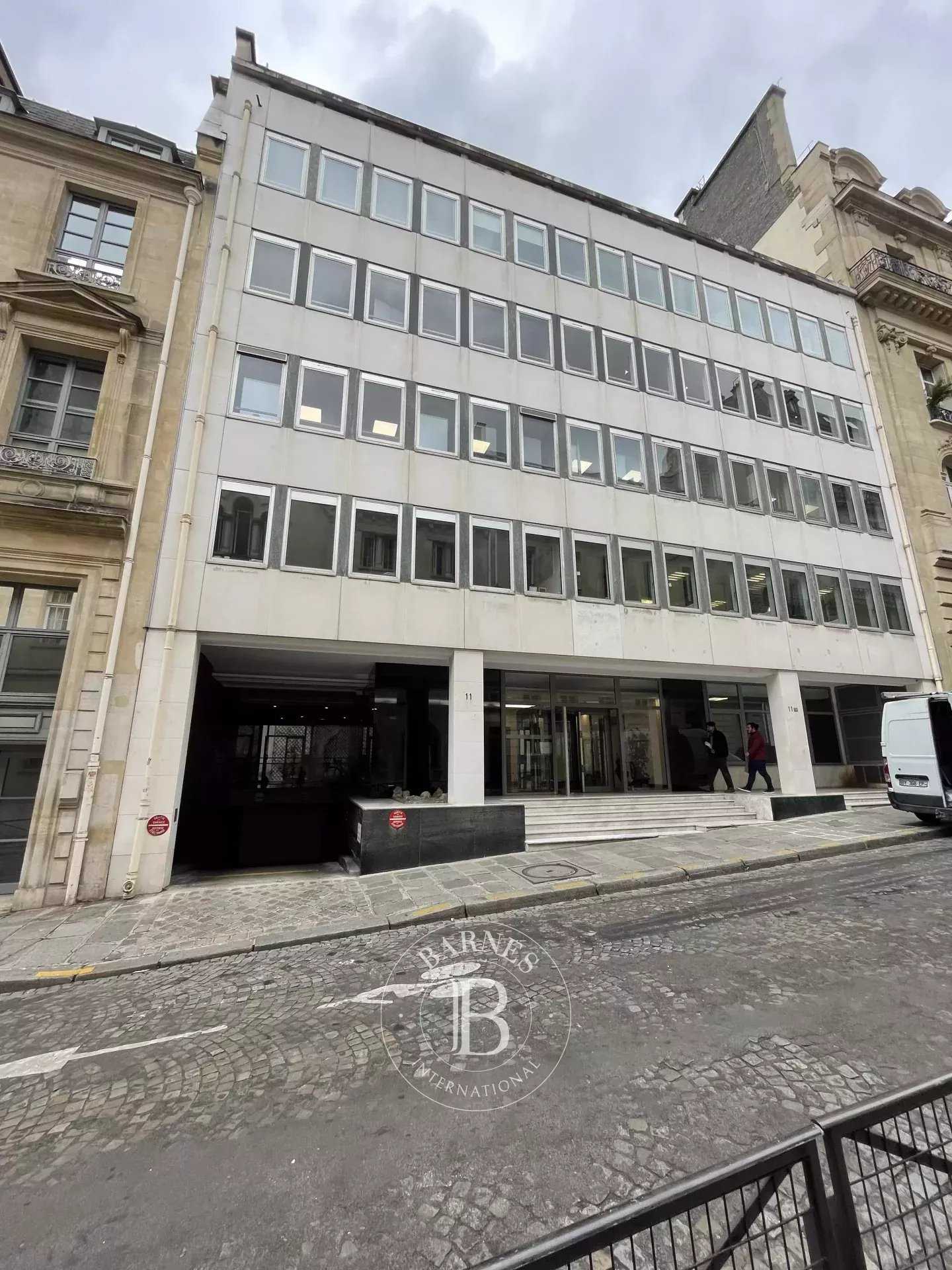 Parking Paris 75008  -  ref 86381508 (picture 2)