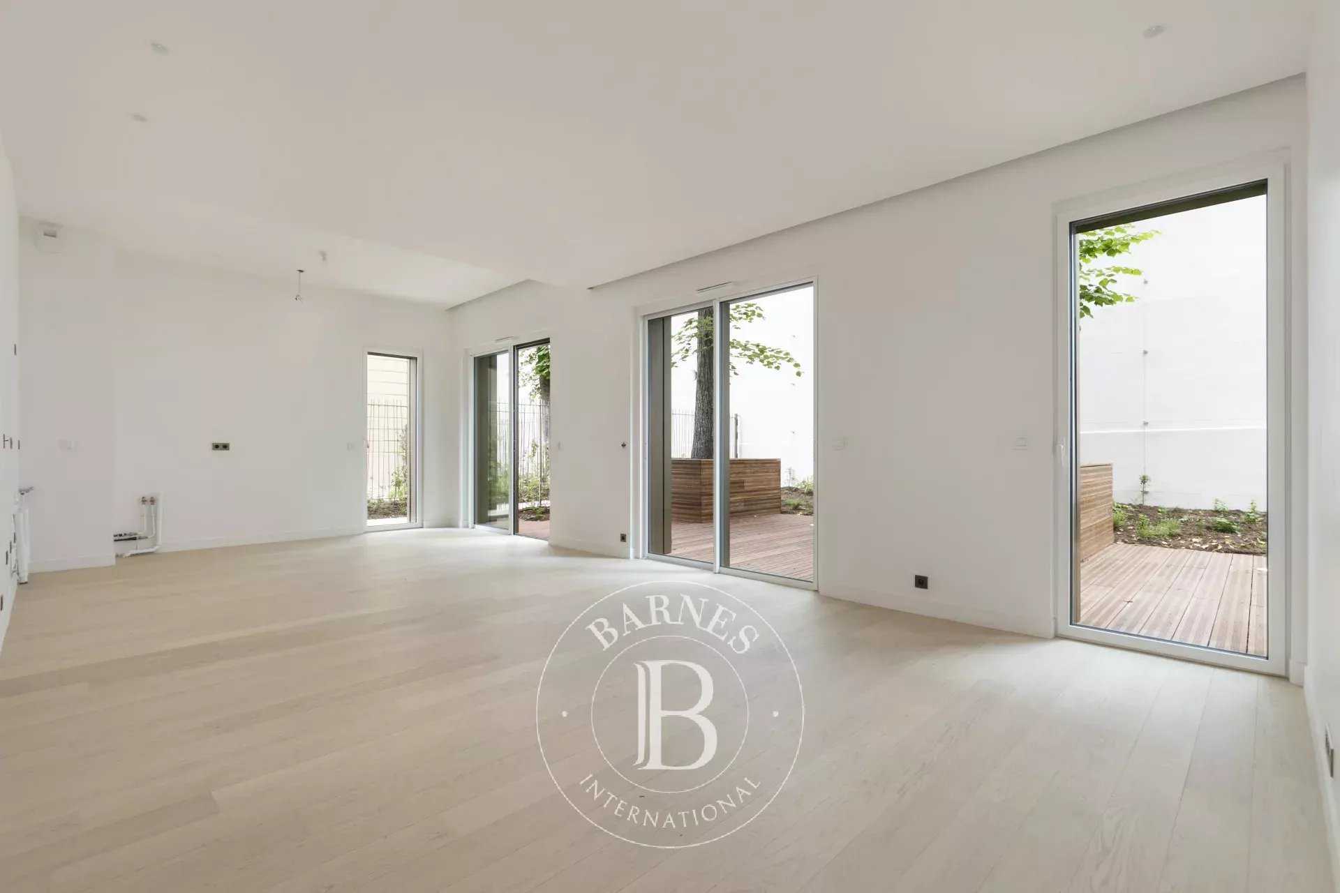 Apartment Paris 75008  -  ref 85905347 (picture 3)