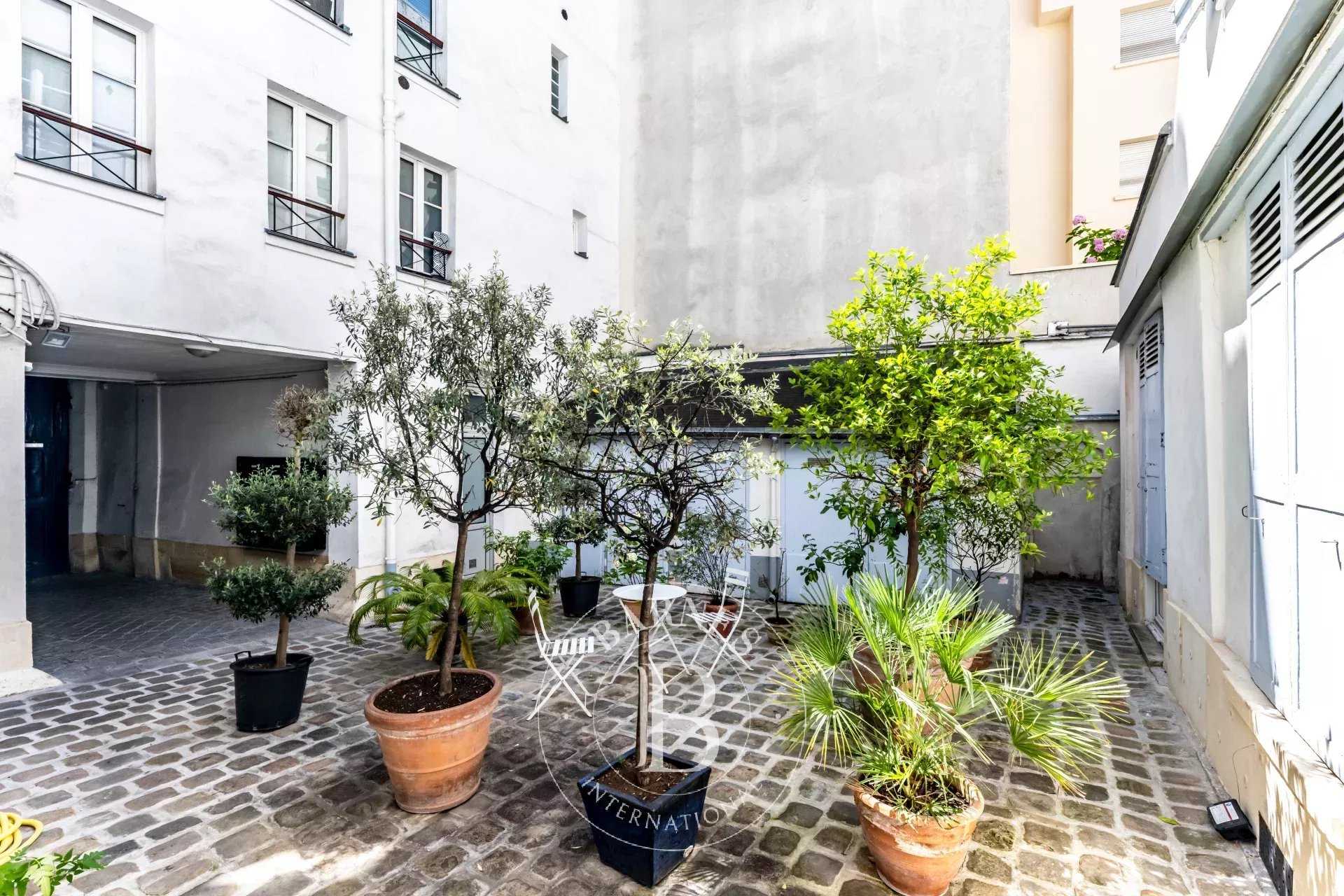 Appartement Paris 75008  -  ref 86092236 (picture 2)