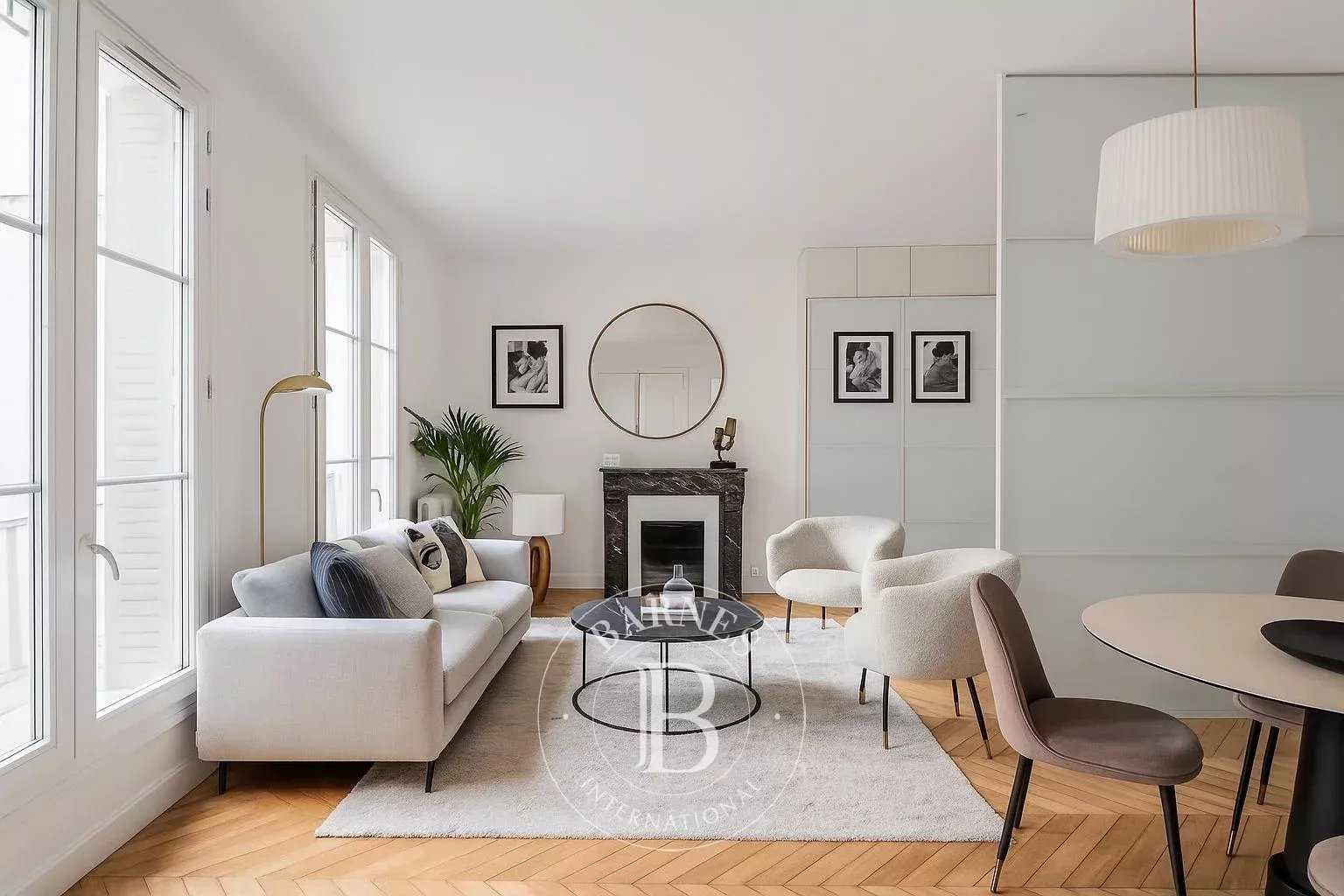 Appartement Paris 75008  -  ref 86230670 (picture 1)