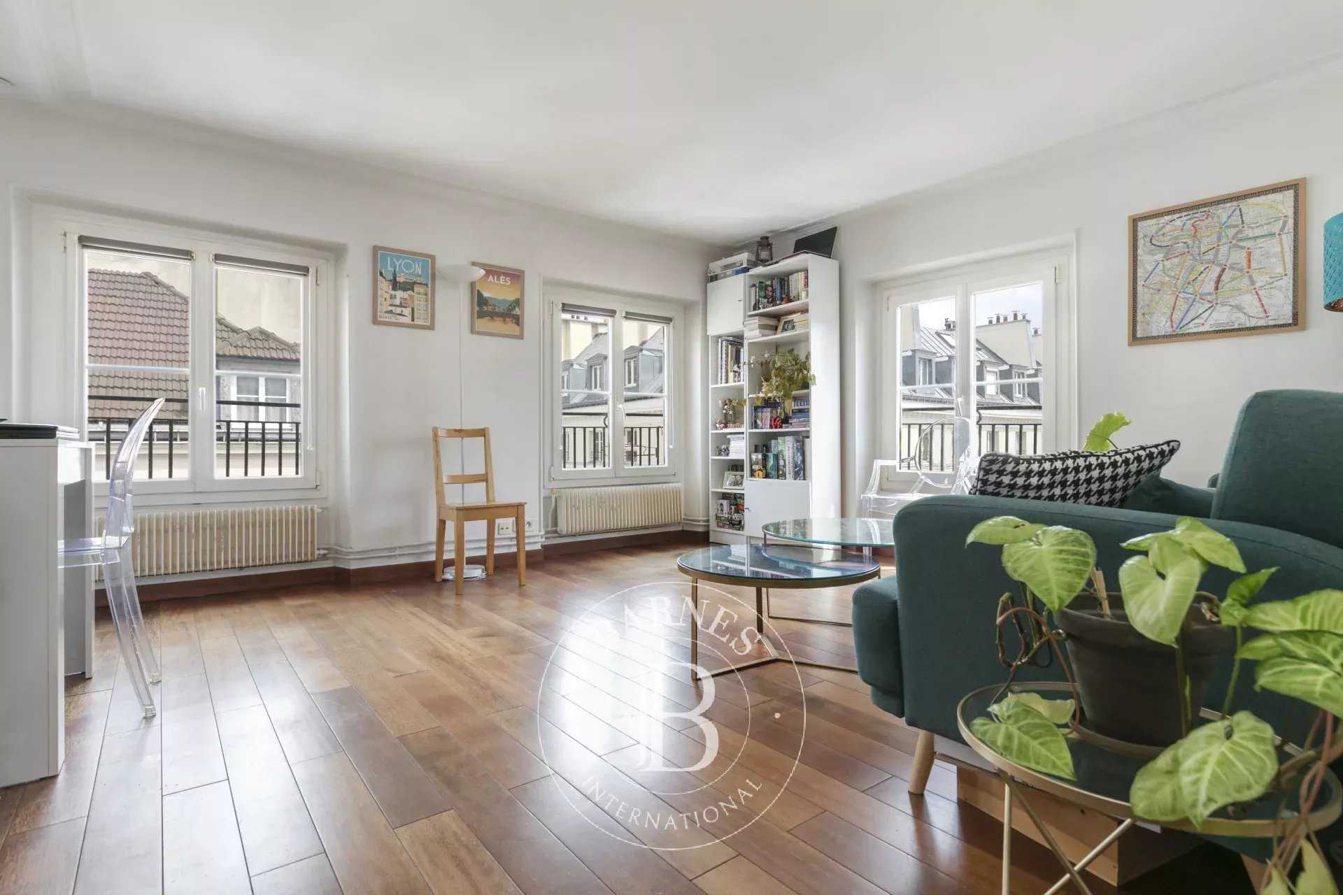 Appartement Paris 75001  -  ref 85934407 (picture 1)