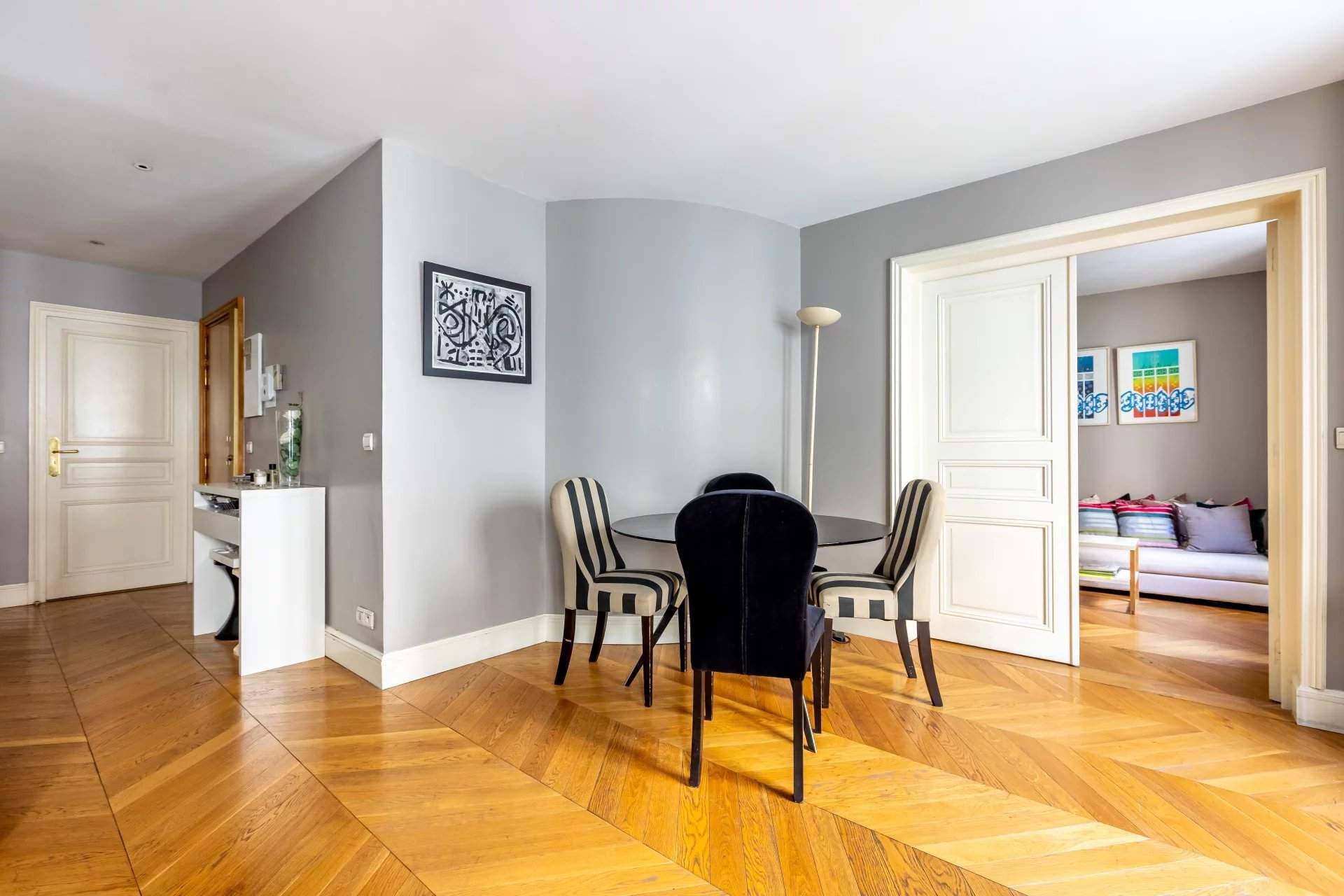 Paris  - Appartement 4 Pi&egrave;ces 2 Chambres - picture 3