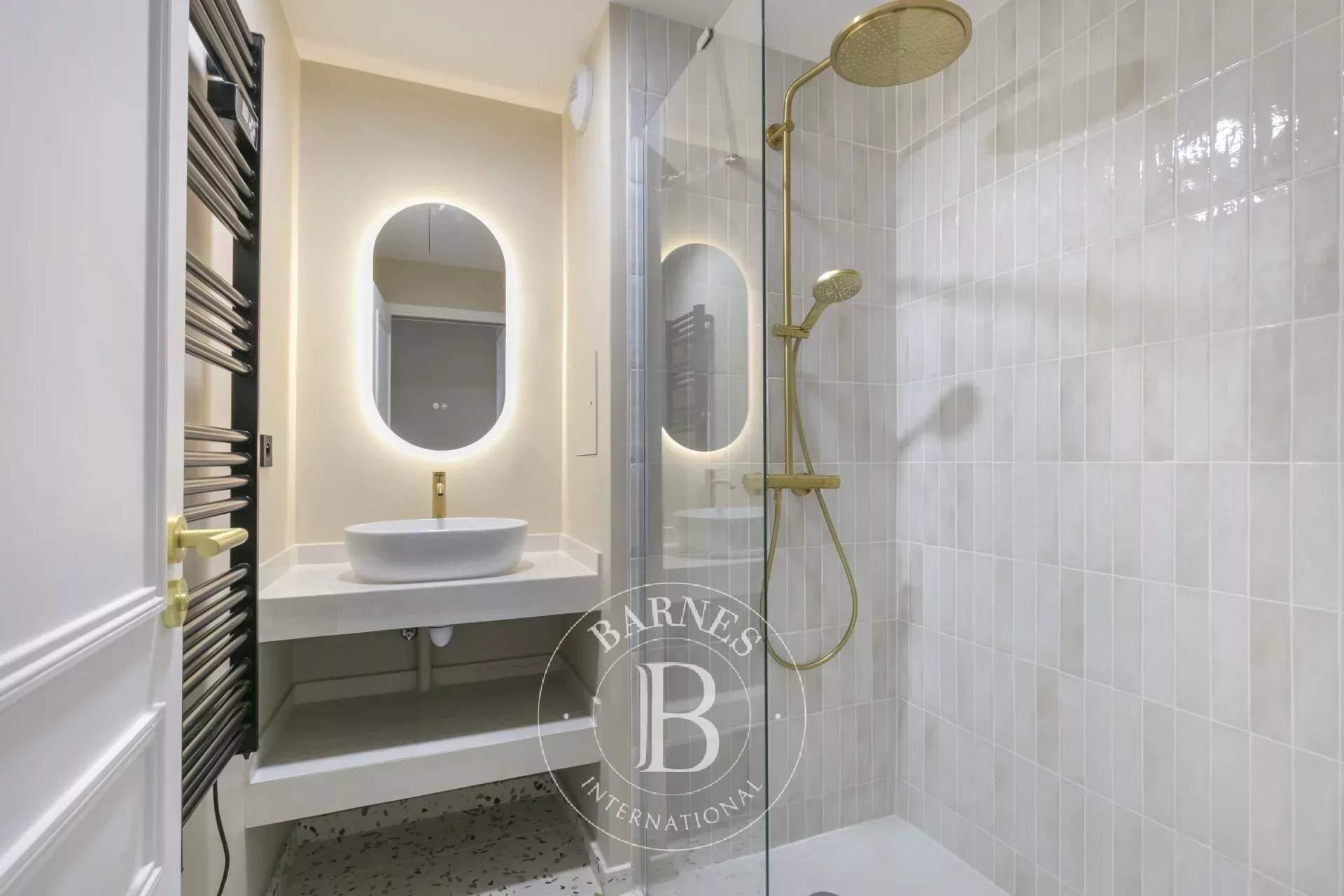 Paris  - Appartement 3 Pi&egrave;ces 2 Chambres - picture 9