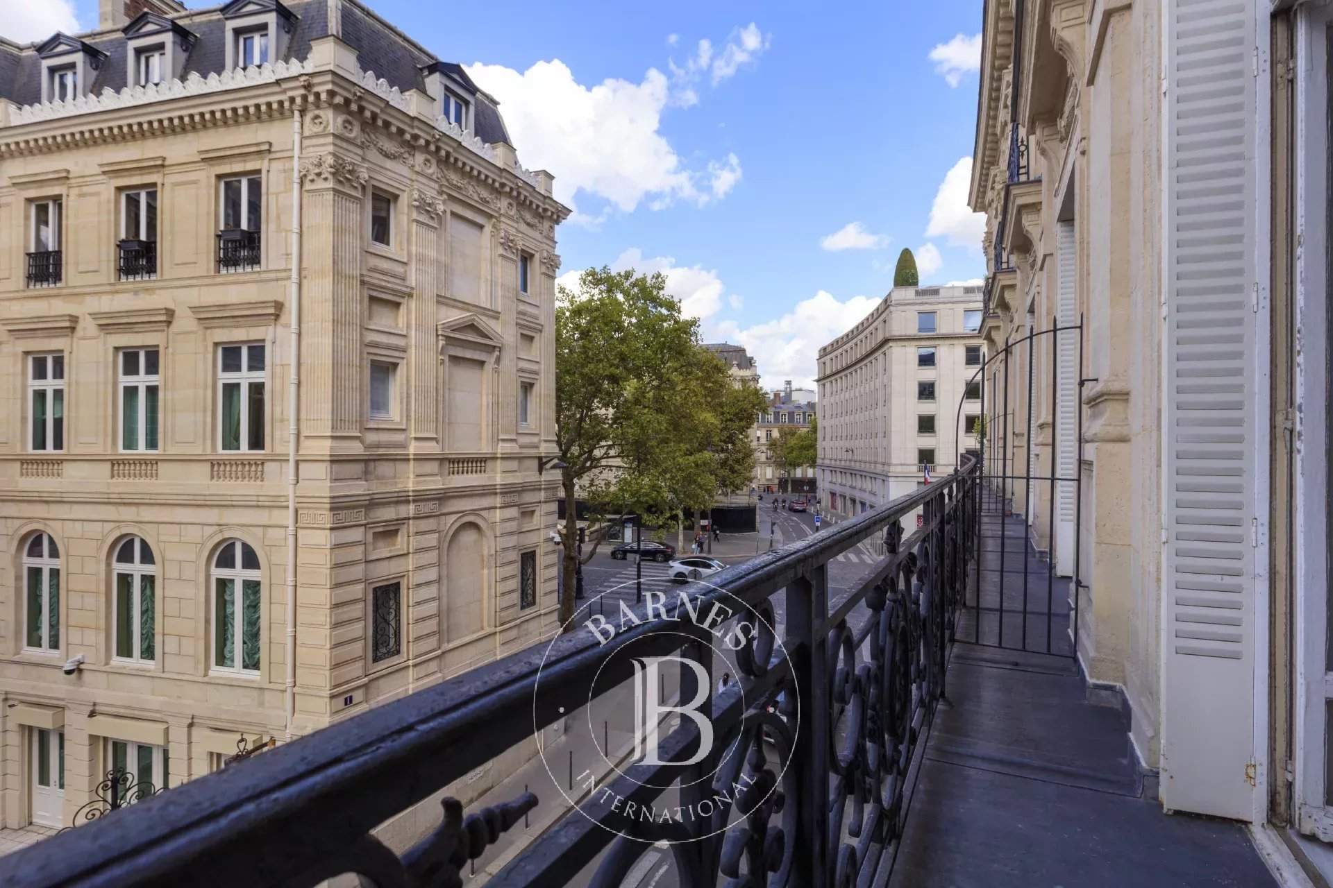 Paris  - Apartment  - picture 12