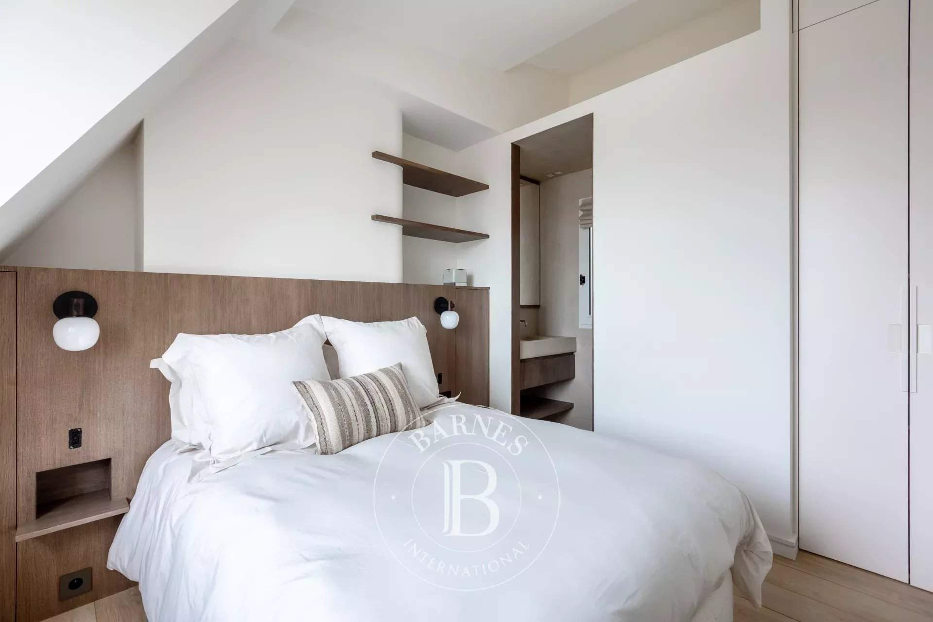 Paris  - Appartement 4 Pi&egrave;ces 2 Chambres - picture 11