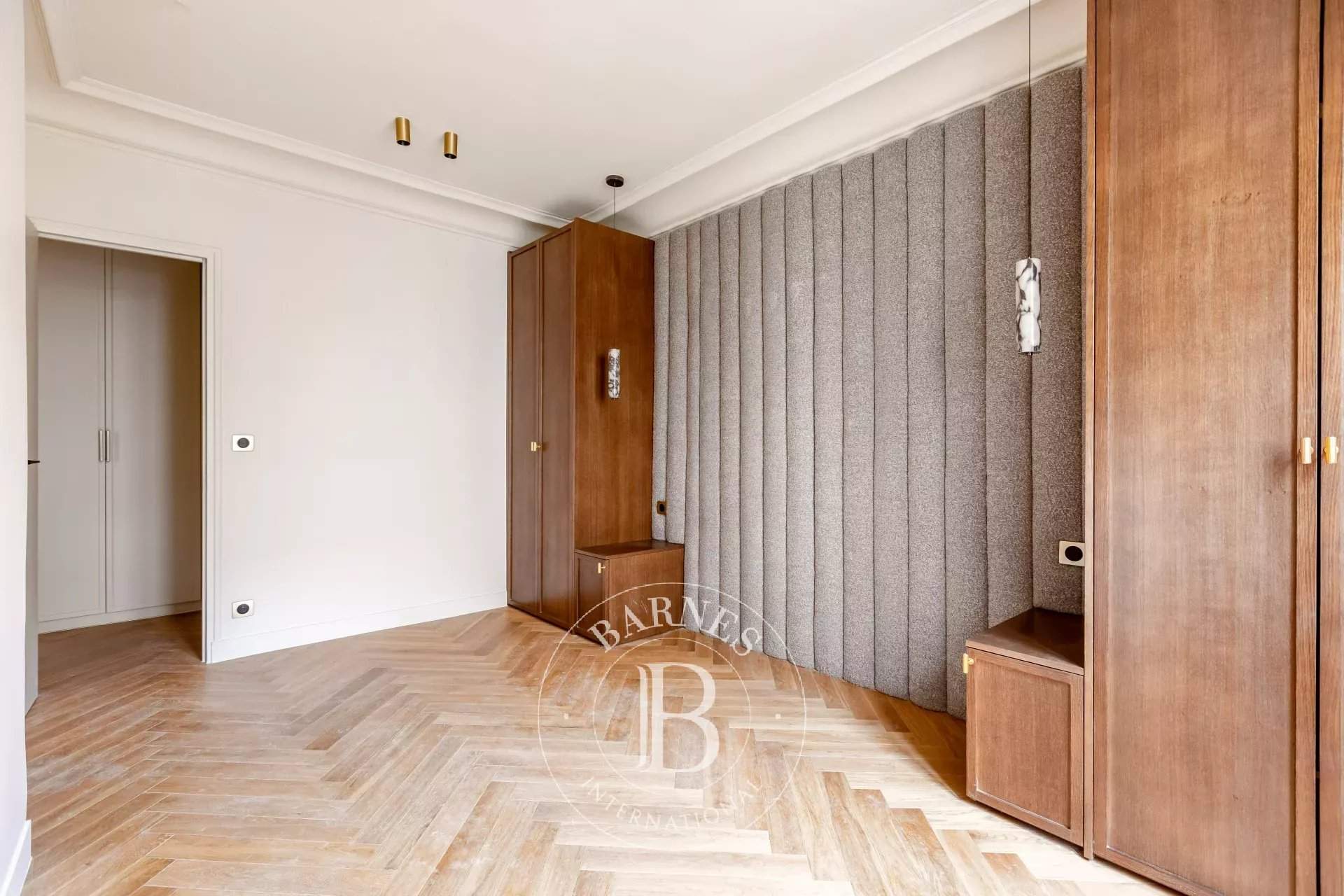 Paris  - Apartment 2 Bedrooms - picture 8