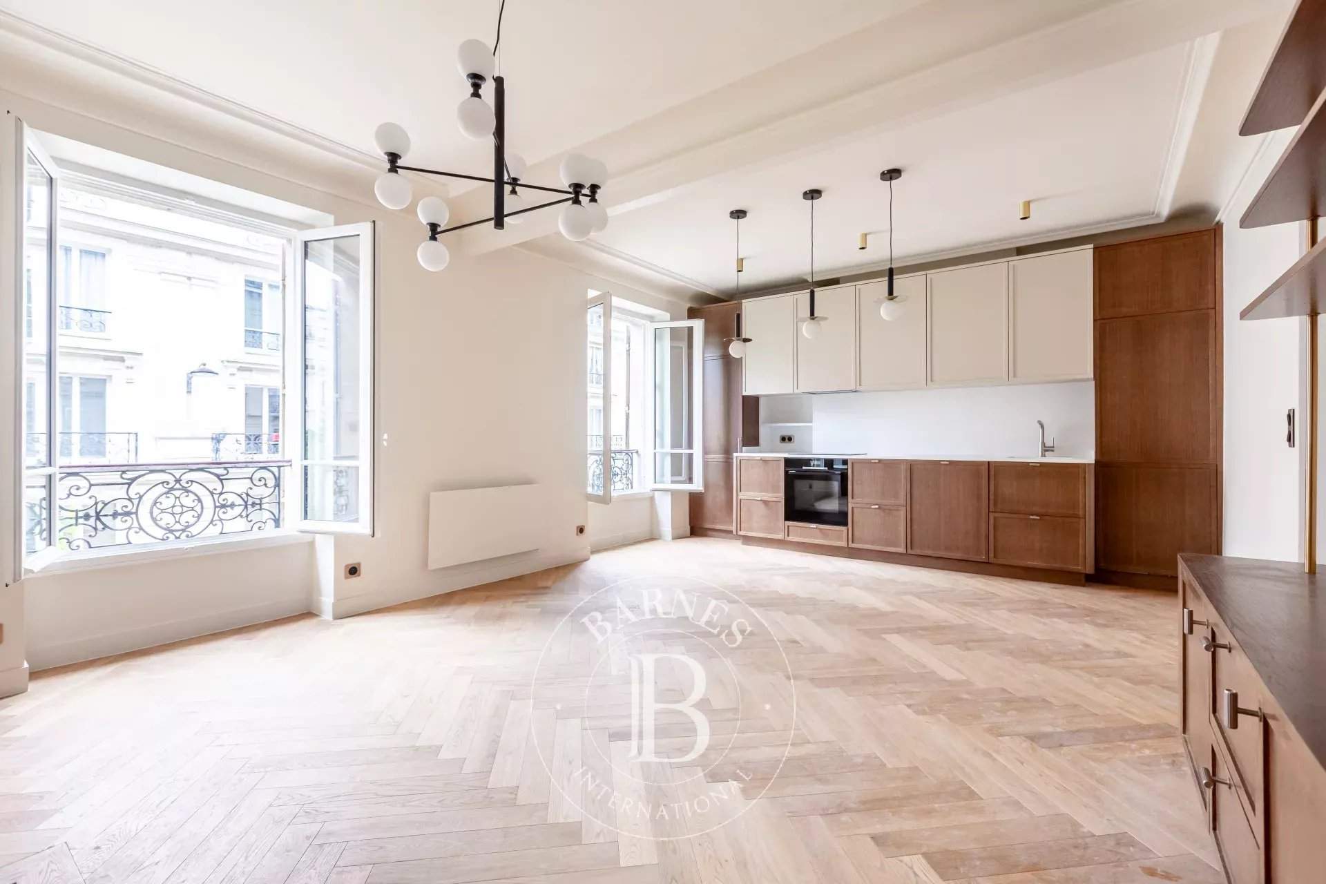 Paris  - Apartment 2 Bedrooms - picture 1