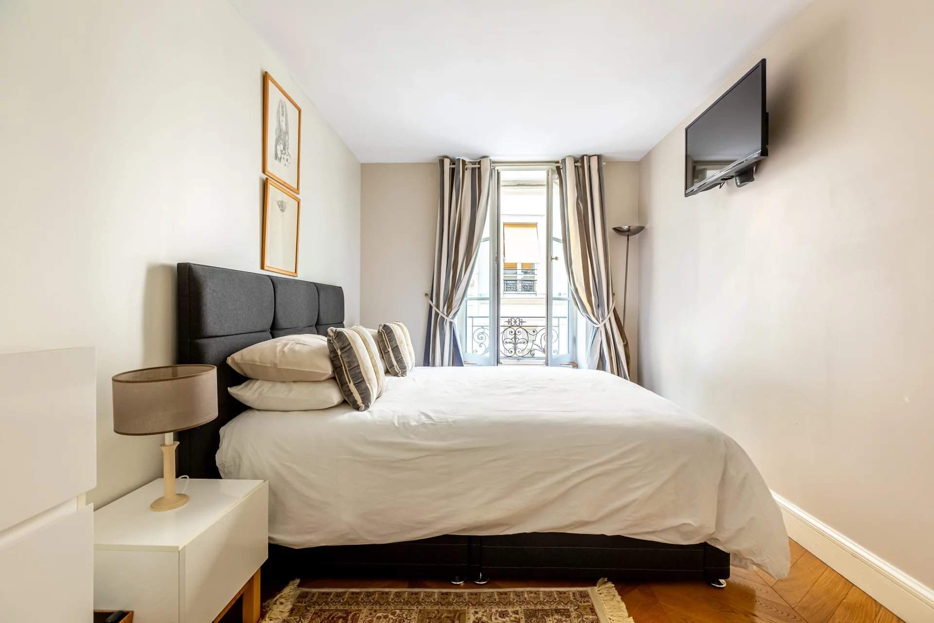 Paris  - Appartement 4 Pi&egrave;ces 2 Chambres - picture 9