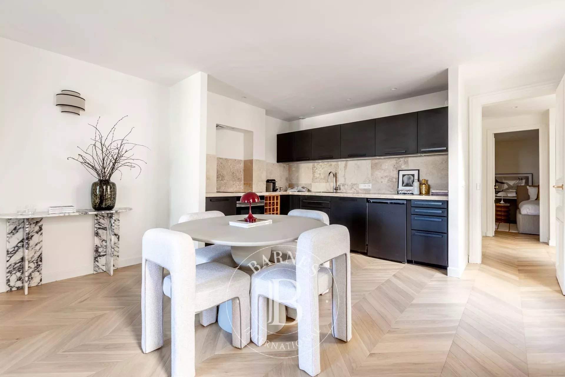 Paris  - Appartement 3 Pi&egrave;ces 2 Chambres - picture 6