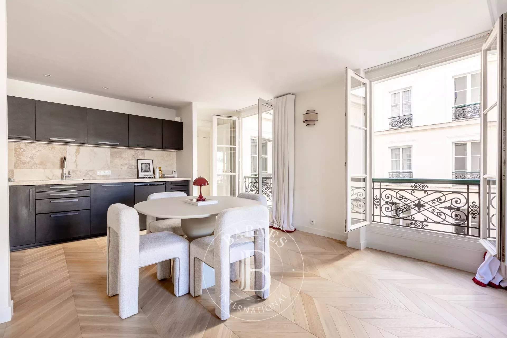 Paris  - Appartement 3 Pi&egrave;ces 2 Chambres - picture 4