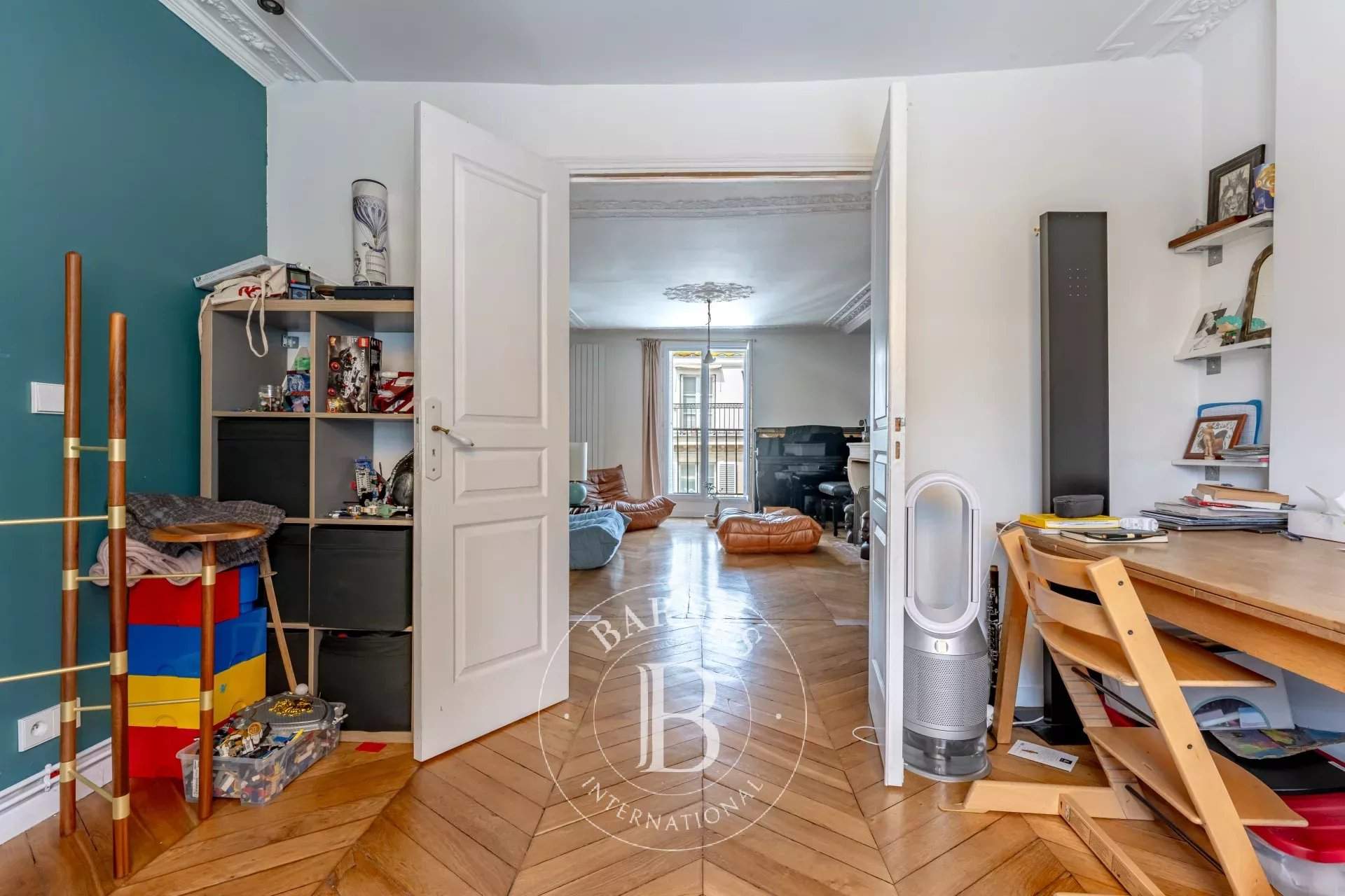 Paris  - Apartment 3 Bedrooms - picture 8