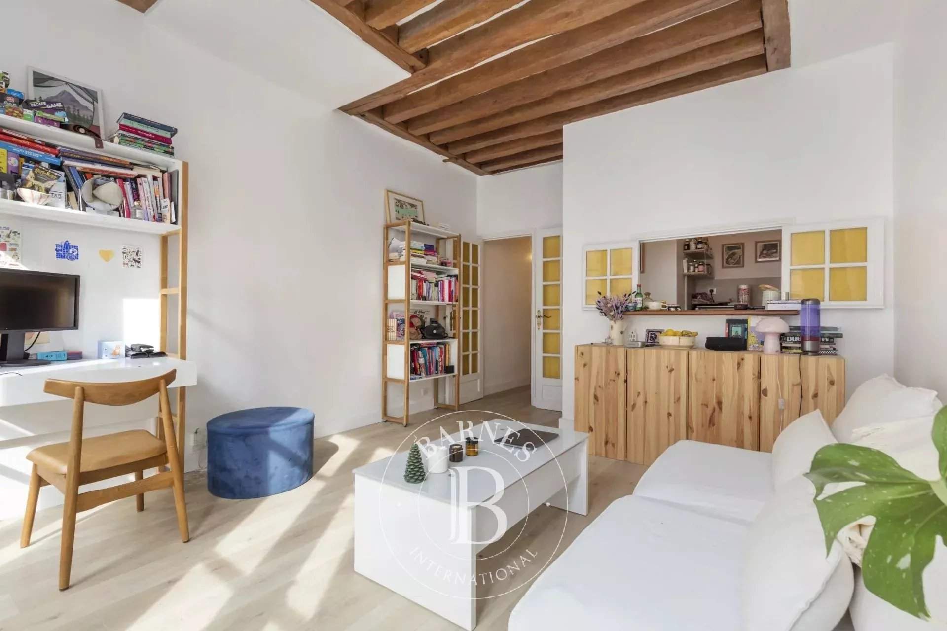 Paris  - Appartement 2 Pi&egrave;ces, 1 Chambre - picture 2