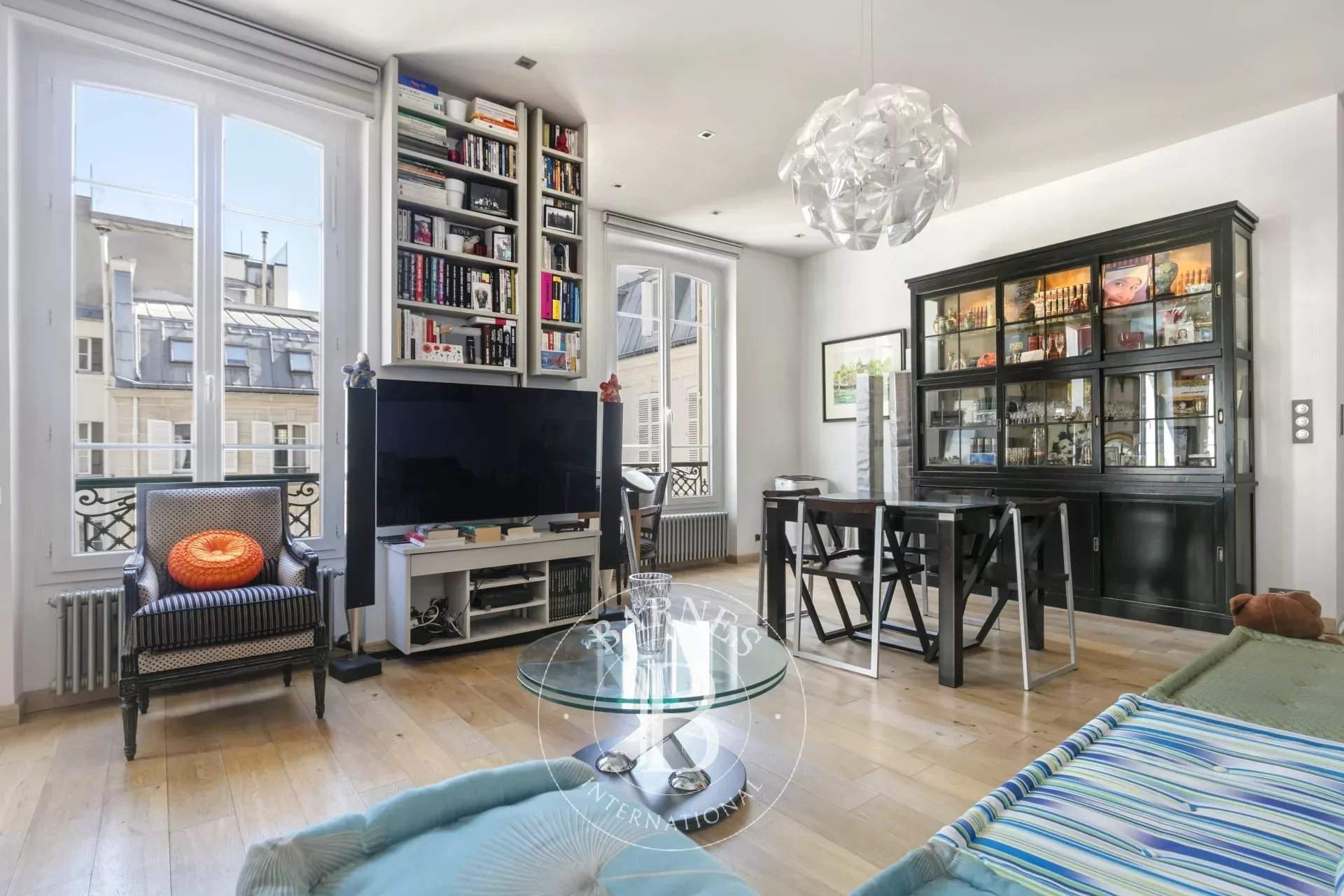 Paris  - Appartement 2 Pi&egrave;ces, 1 Chambre - picture 2