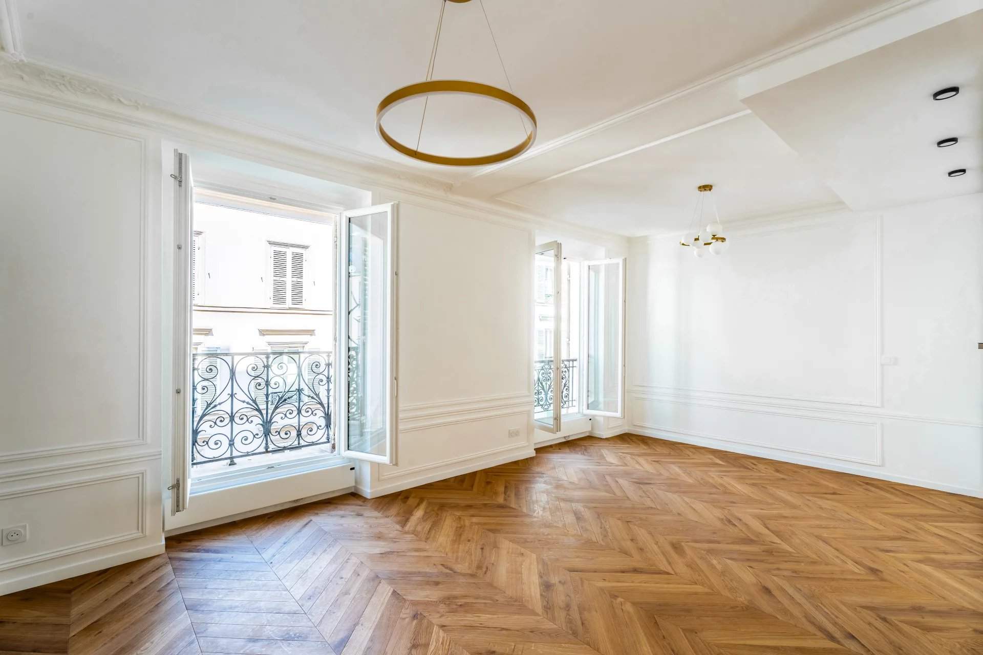 Paris  - Appartement 2 Pi&egrave;ces, 1 Chambre - picture 2