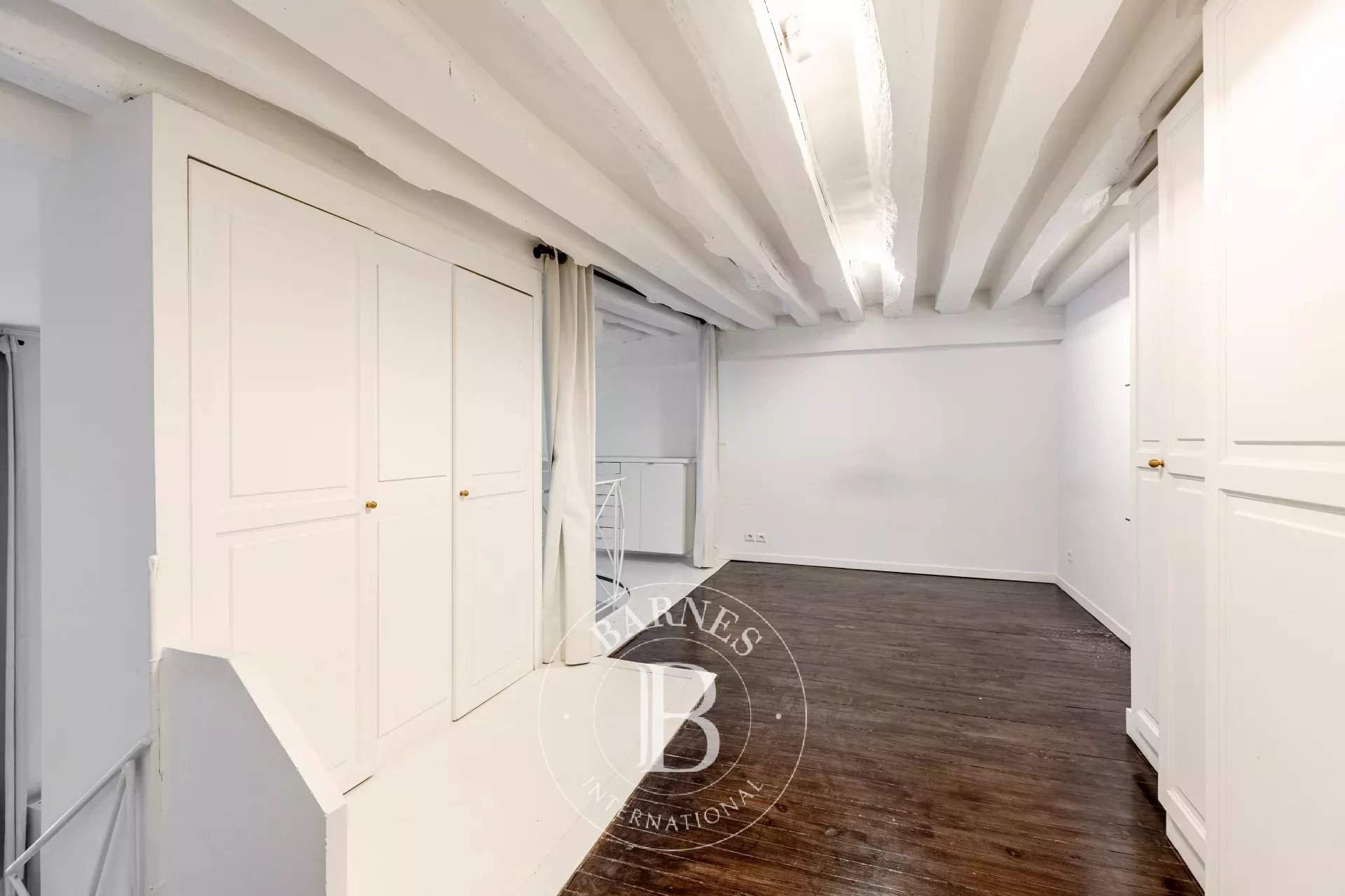 Paris  - Apartment 2 Bedrooms - picture 9