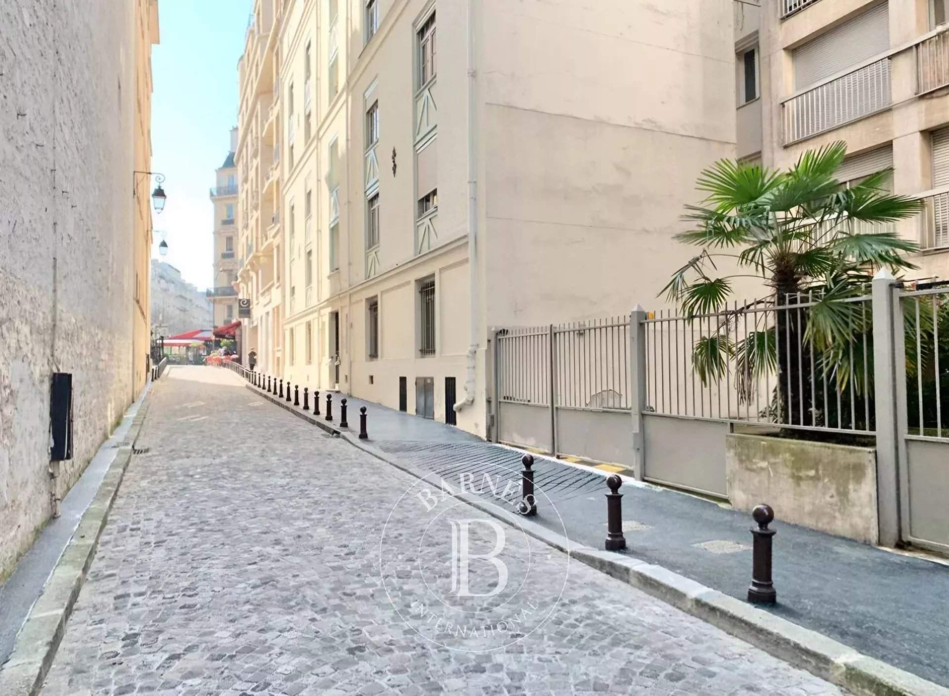Paris  - Parking  - picture 4
