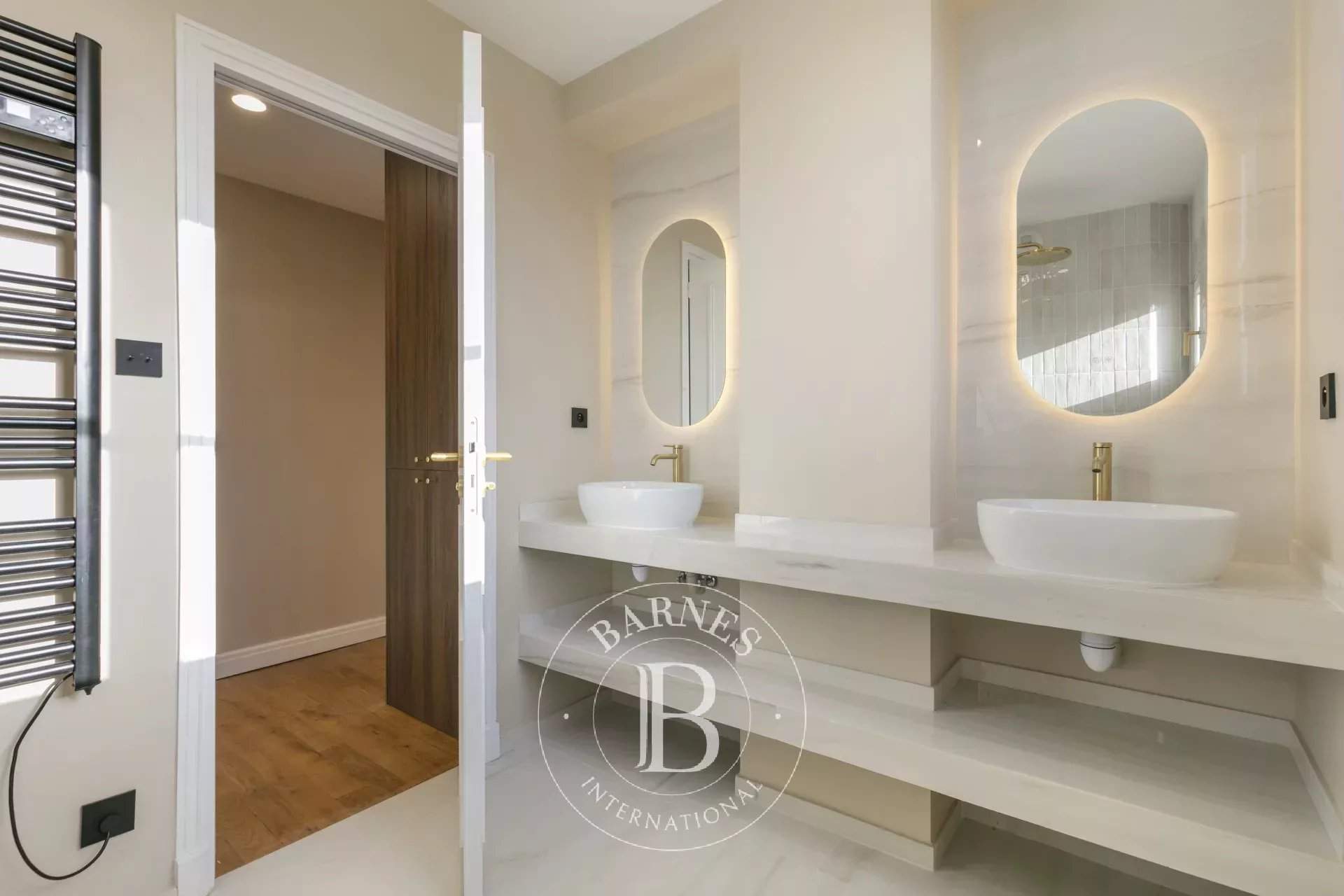 Paris  - Appartement 3 Pi&egrave;ces 2 Chambres - picture 8