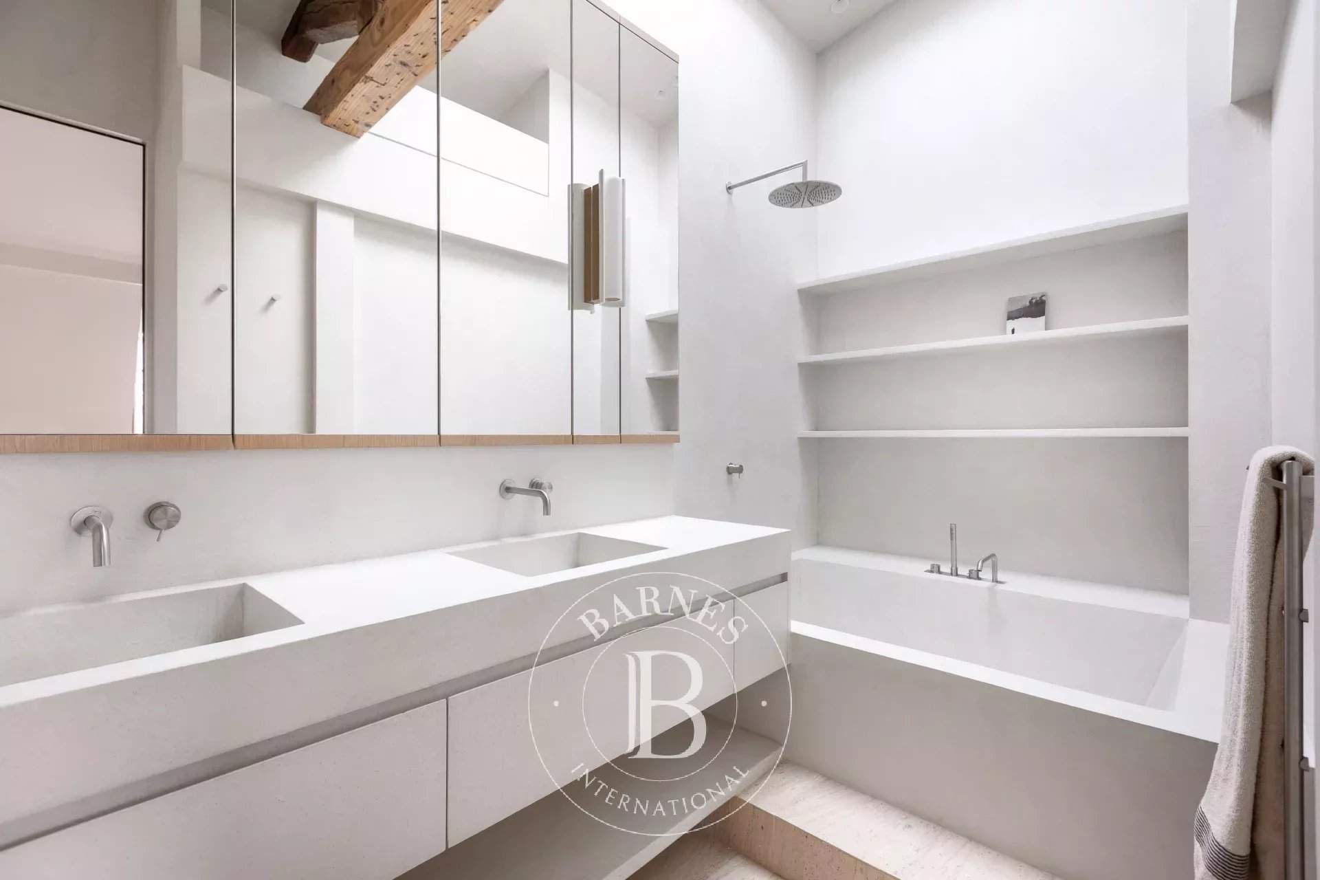 Paris  - Appartement 4 Pi&egrave;ces 2 Chambres - picture 9