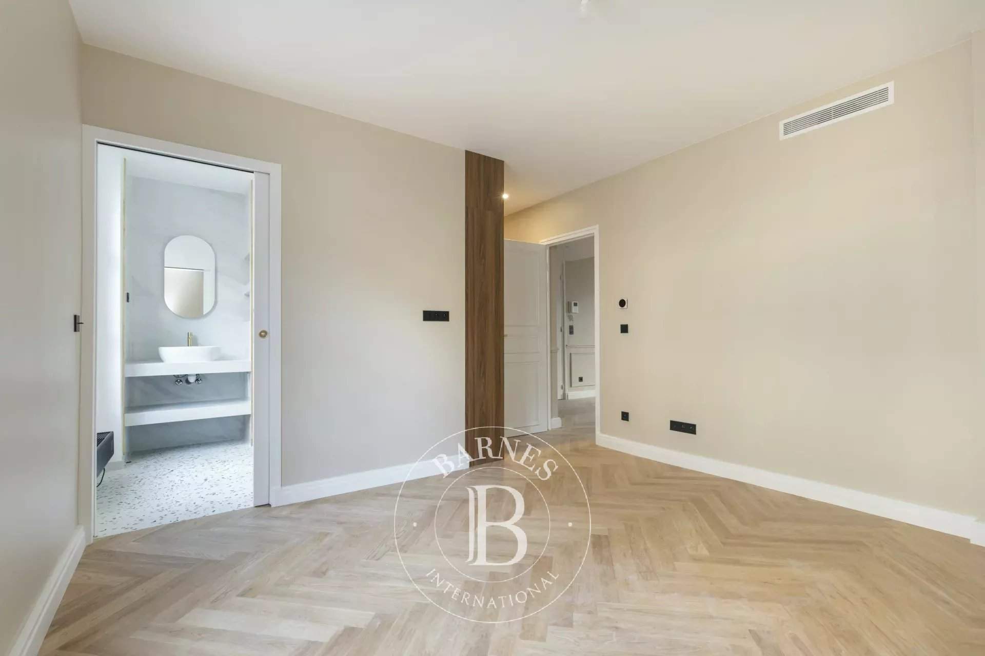 Paris  - Appartement 2 Pi&egrave;ces, 1 Chambre - picture 6