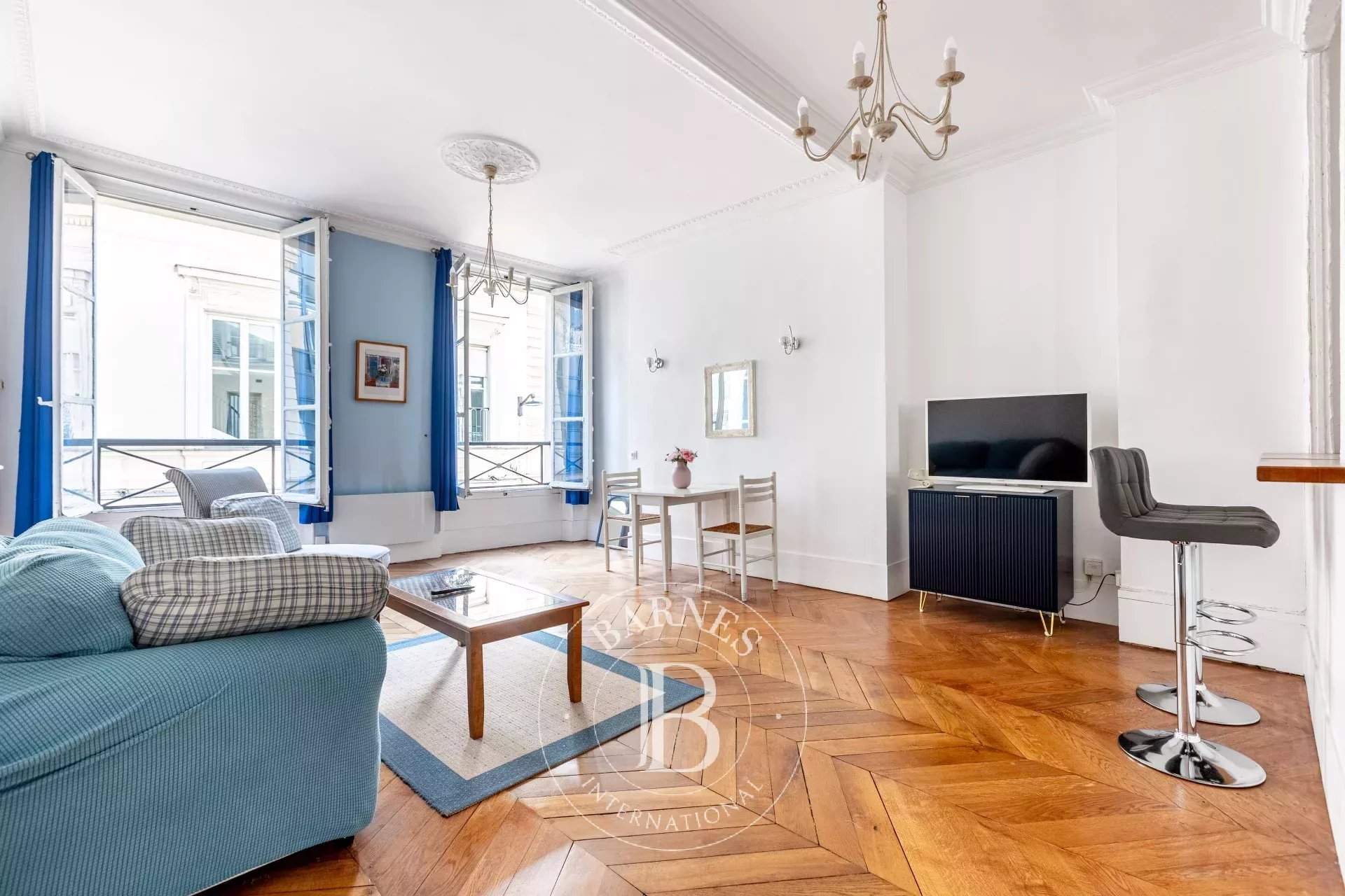 Paris  - Appartement 2 Pi&egrave;ces, 1 Chambre - picture 1