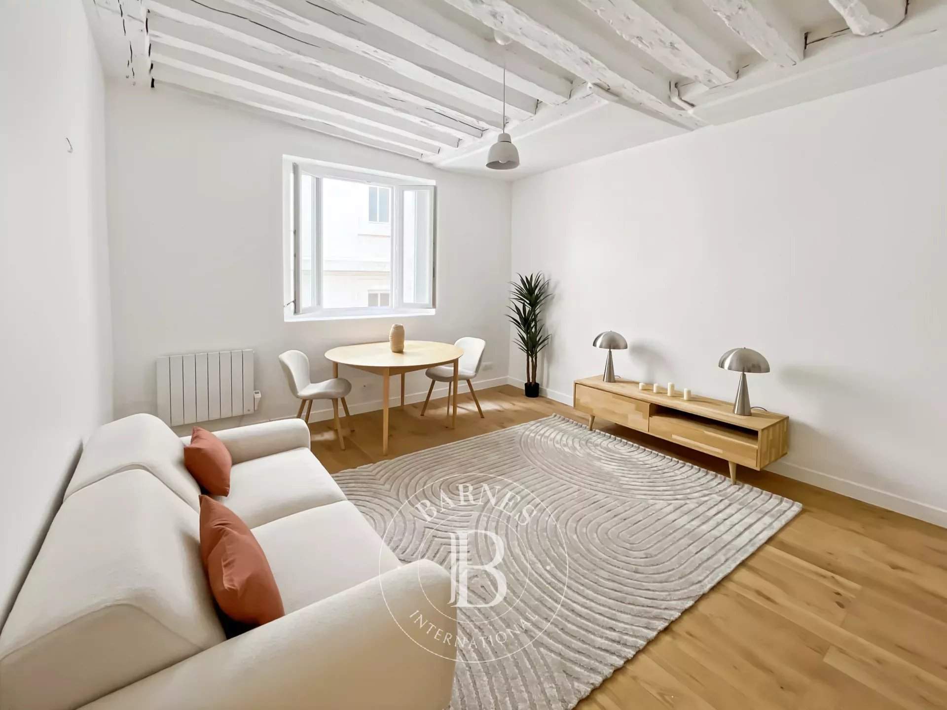 Paris  - Appartement 2 Pi&egrave;ces, 1 Chambre - picture 1