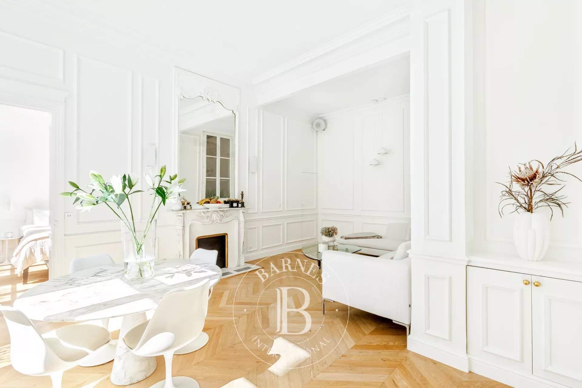 Paris  - Apartment 2 Bedrooms - picture 2